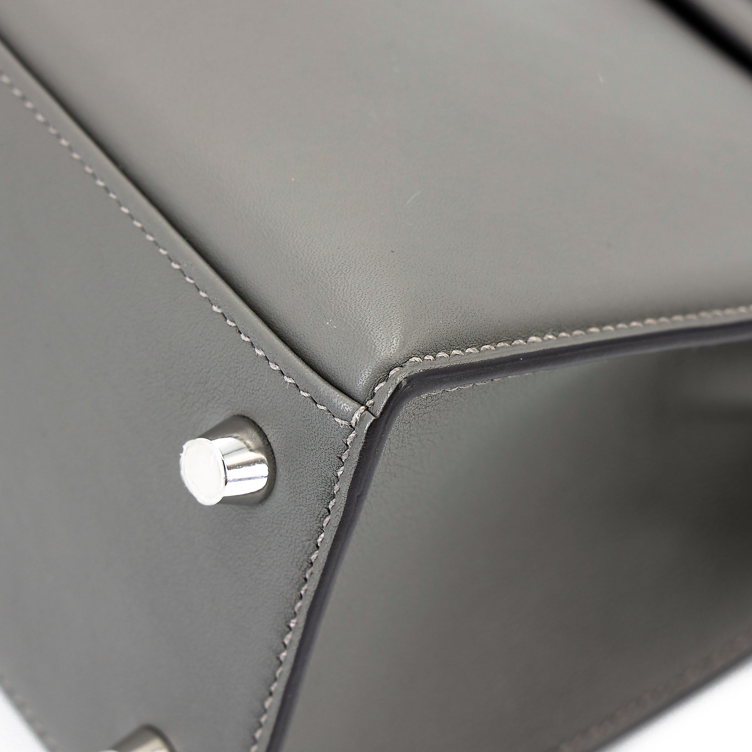 HERMÈS Limited Edition Kelly 25 Padded Sellier Gris Meyer (0L) Swift Palladium hardware B (2023)