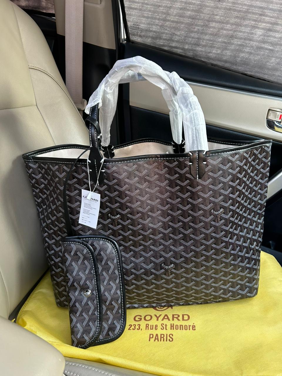Gyard black tote Bag
