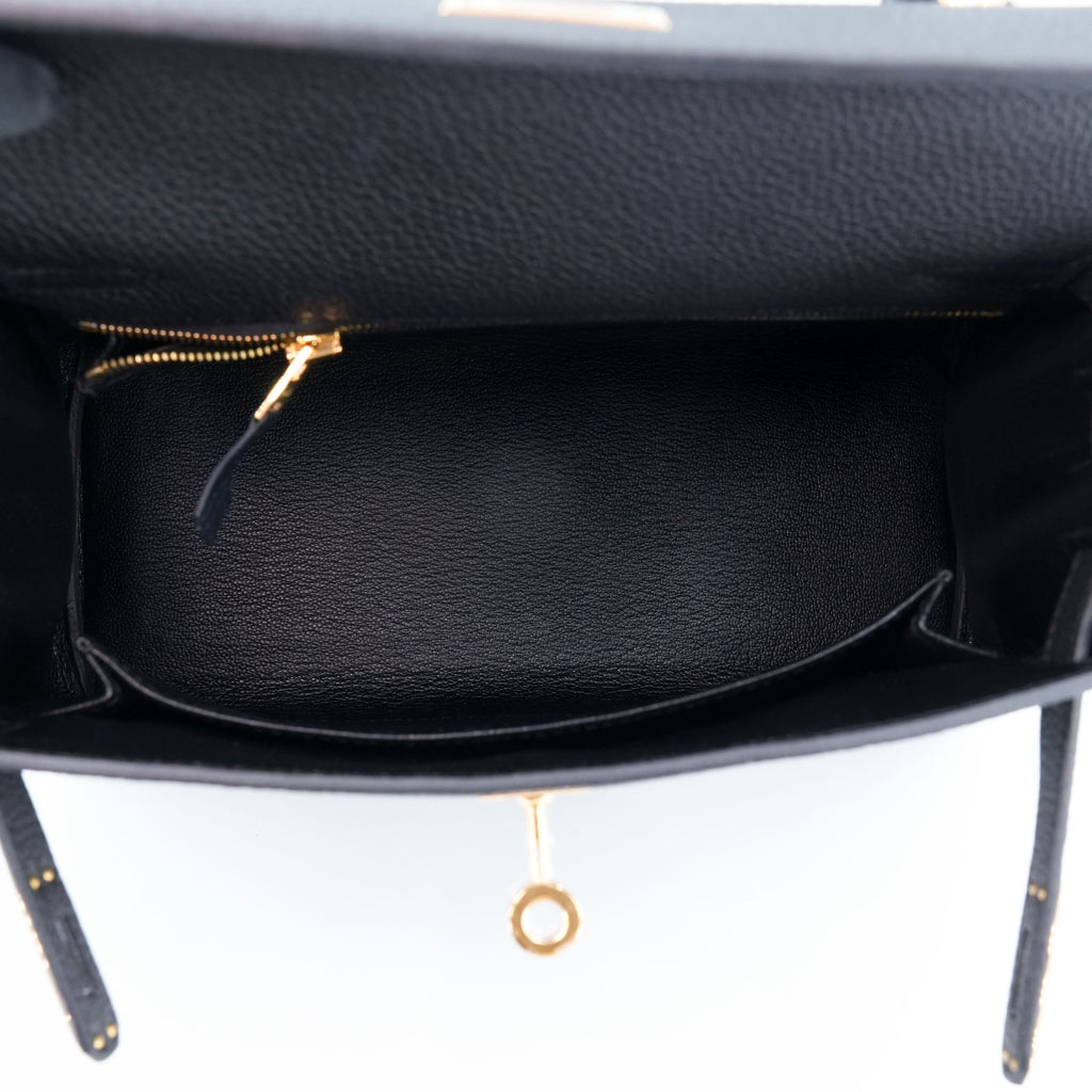 HERMÈS Kelly 25 Noir (89) Togo Gold hardware K (2025)