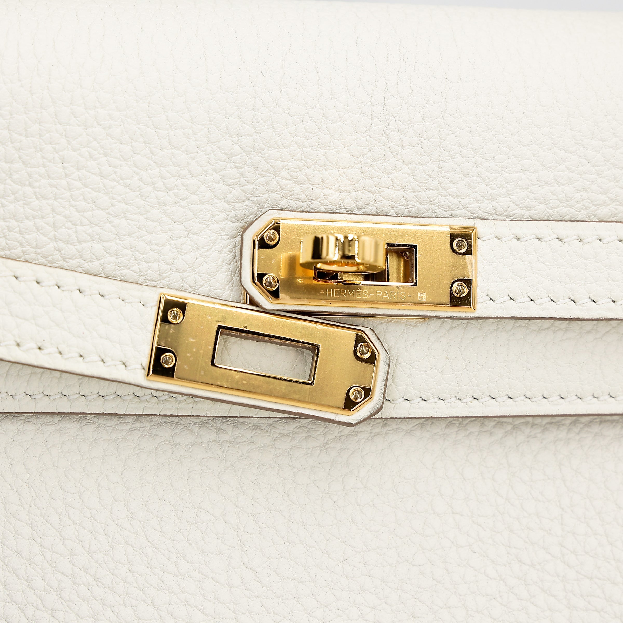 HERMÈS Kelly 25 Mushroom (0T) Togo Gold hardware B (2023)