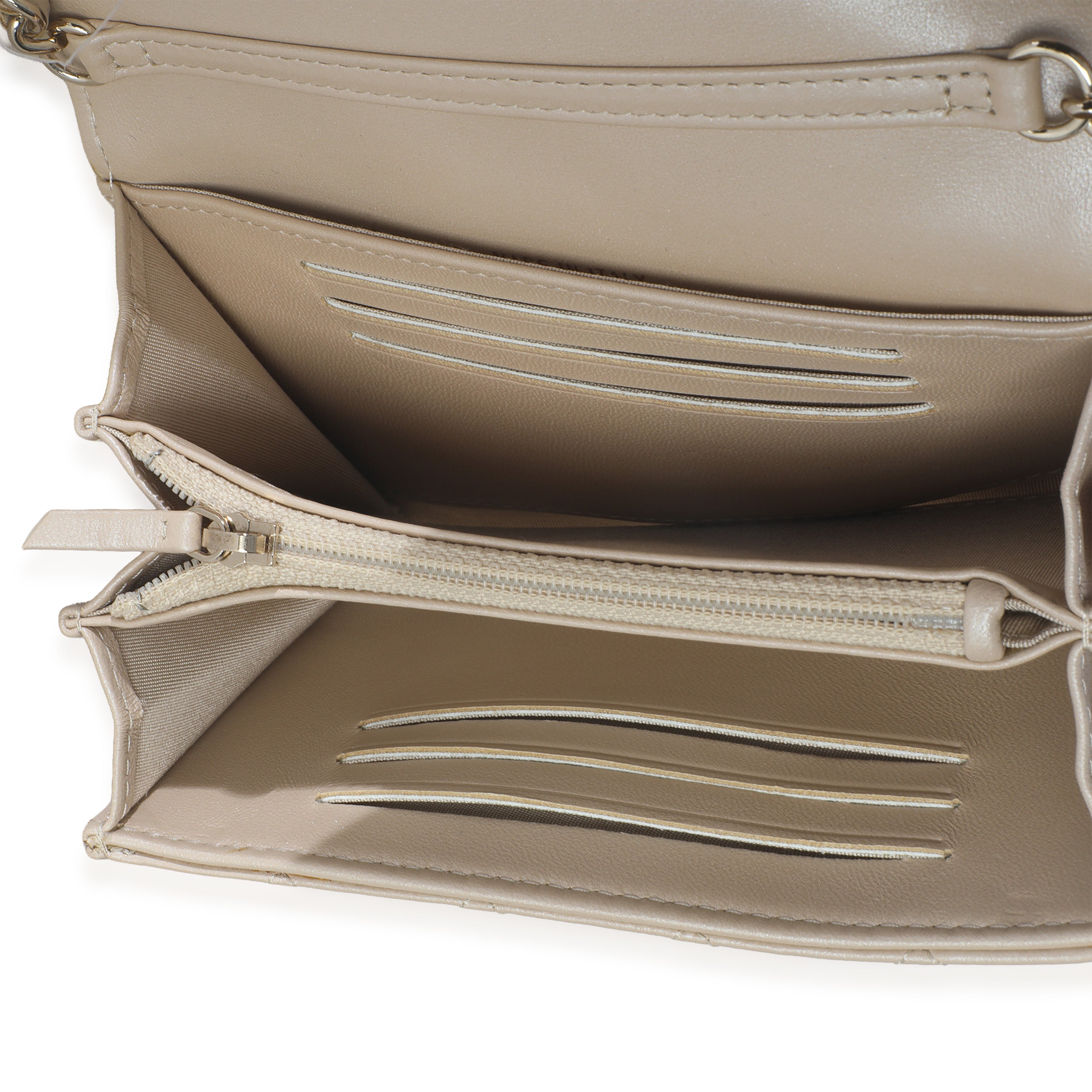 Beige Iridescent Quilted Lambskin Paris Hamburg Pearl Clutch With Chain
