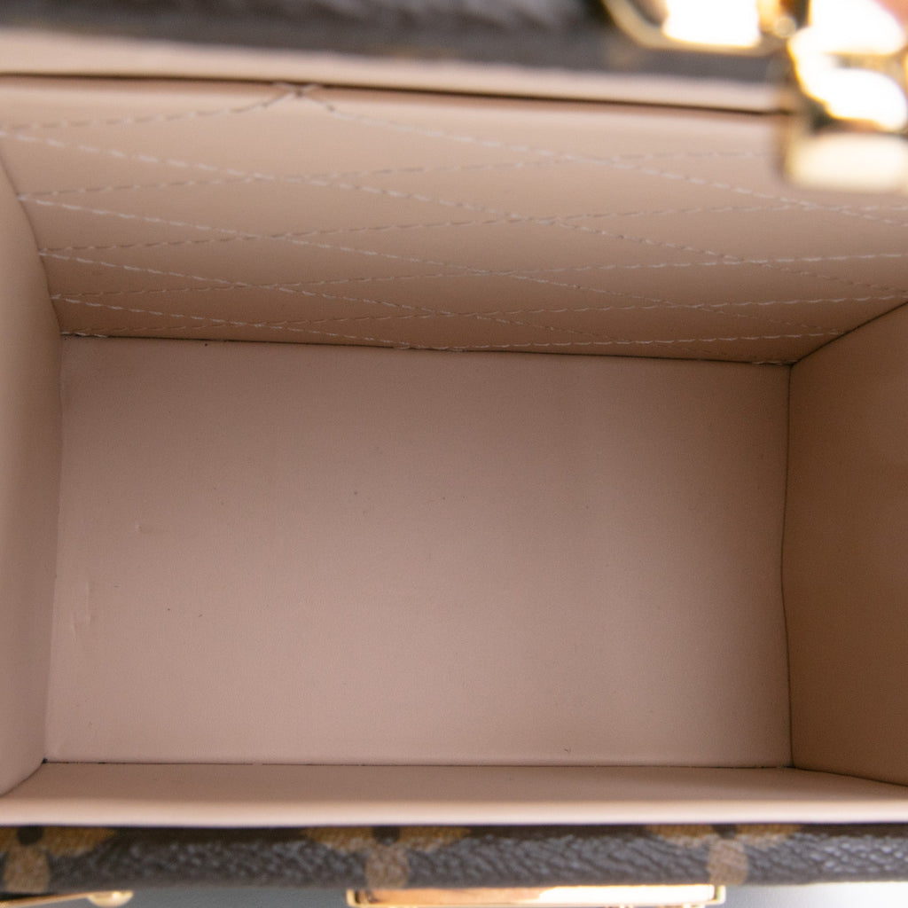 LOUIS VUITTON Camera Box Monogram