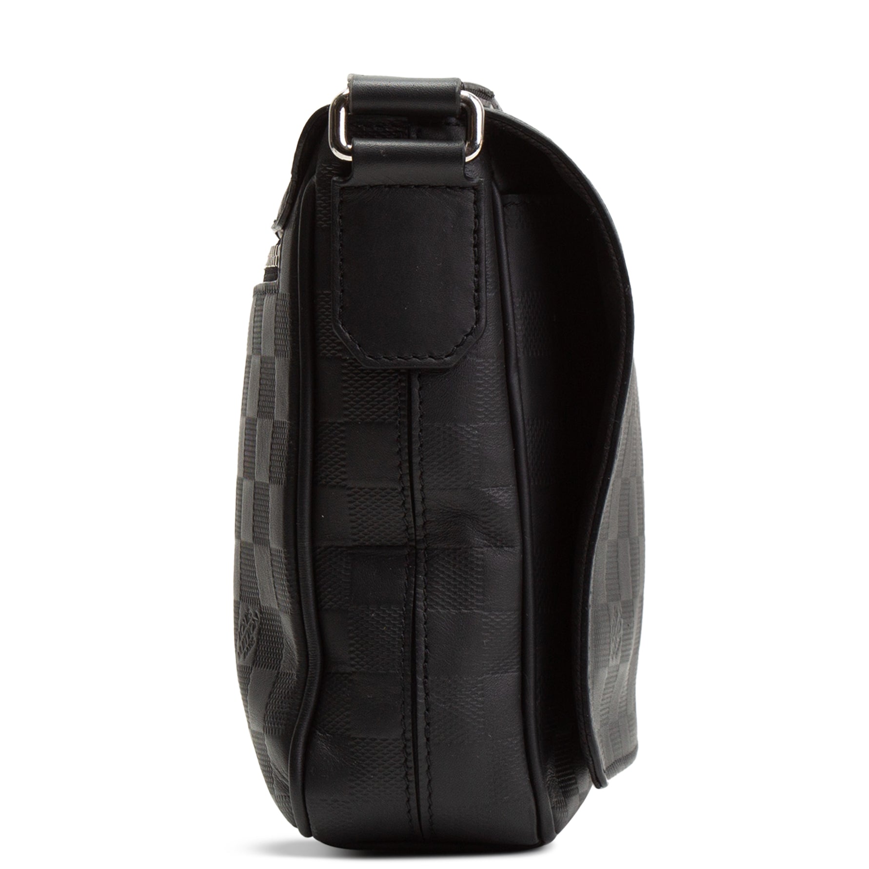 LOUIS VUITTON Damier Infini District Messenger PM - Black
