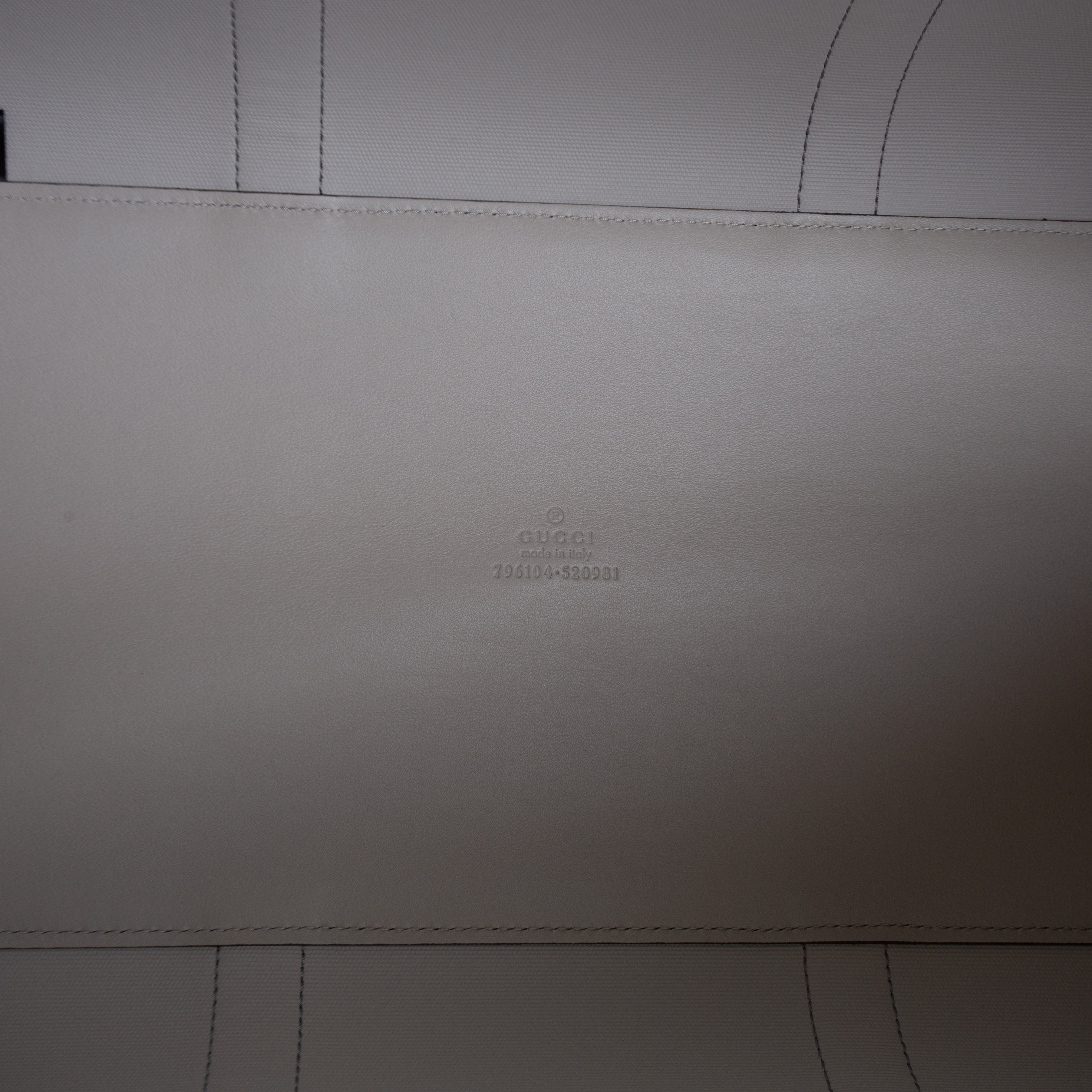 GUCCI Guccissima Medium Mirror Effect Duffle