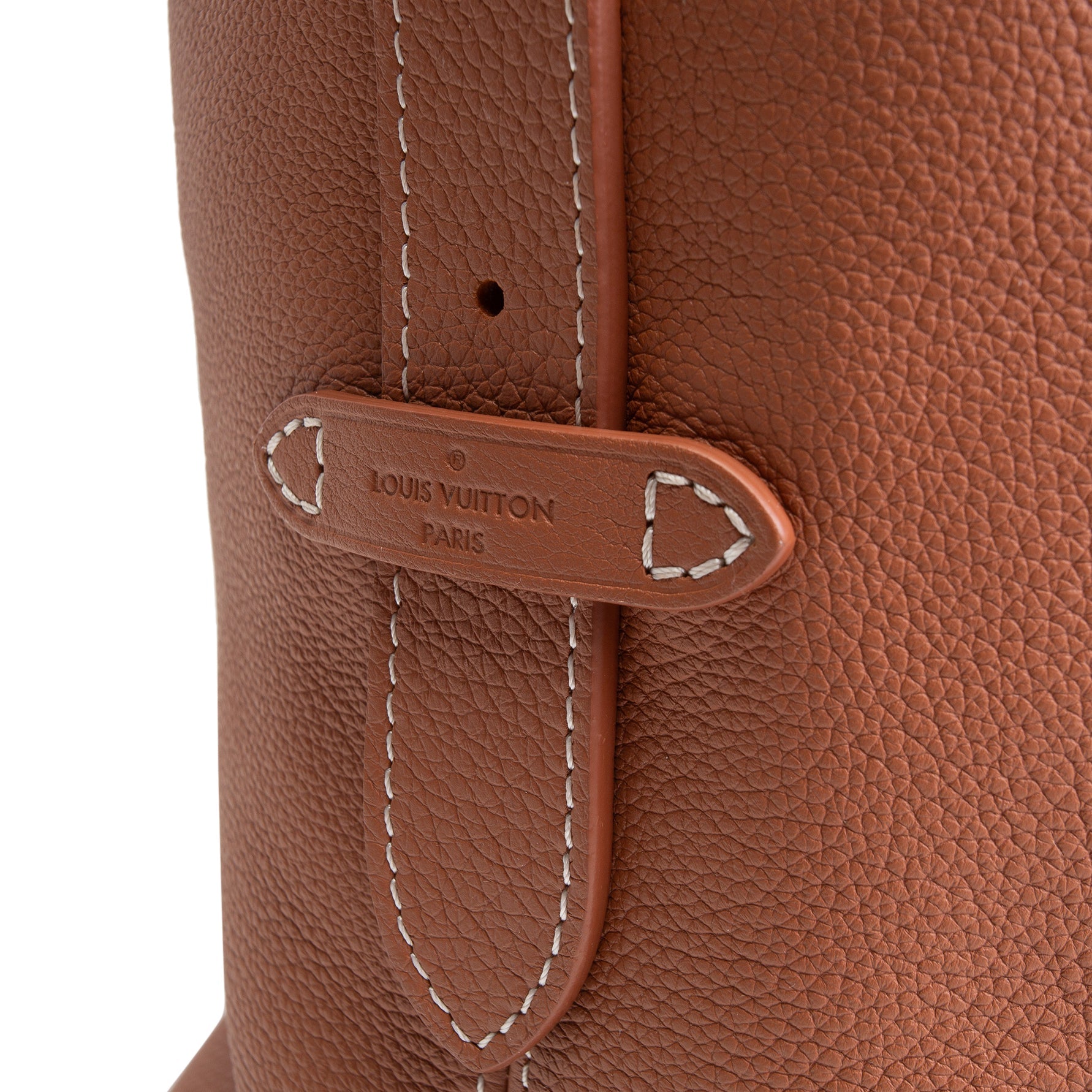 LOUIS VUITTON Low Key Hobo MM
