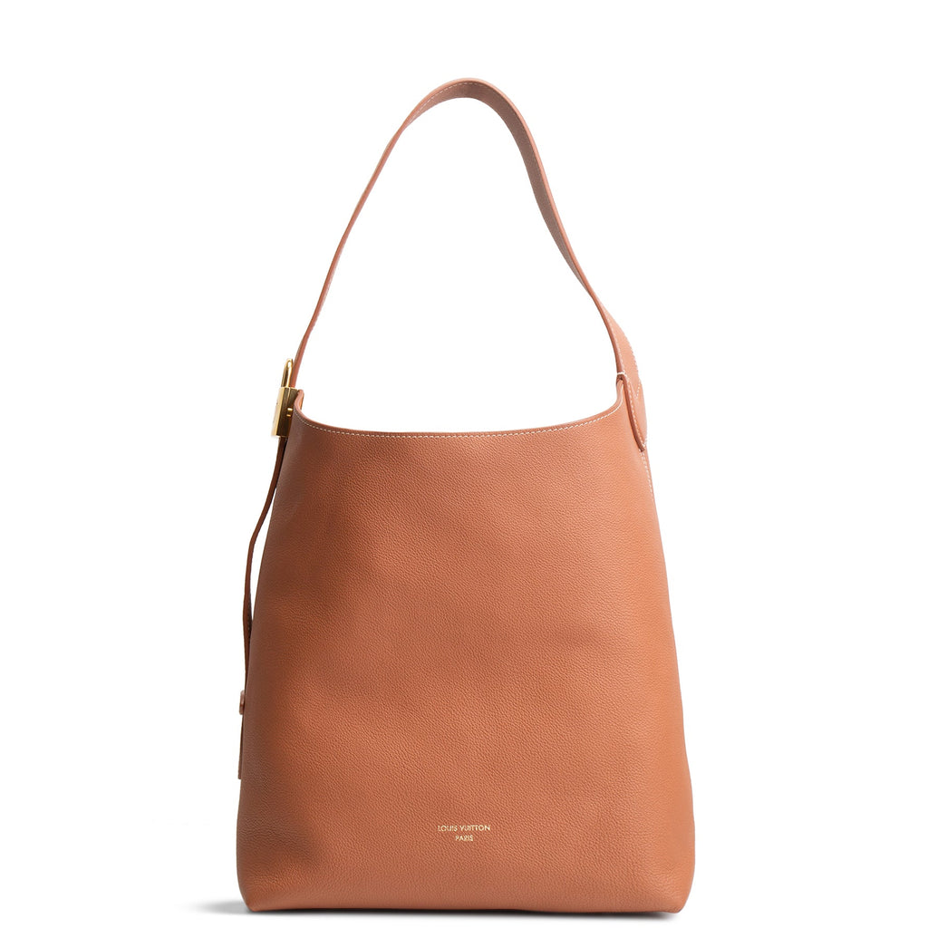 LOUIS VUITTON Low Key Hobo MM