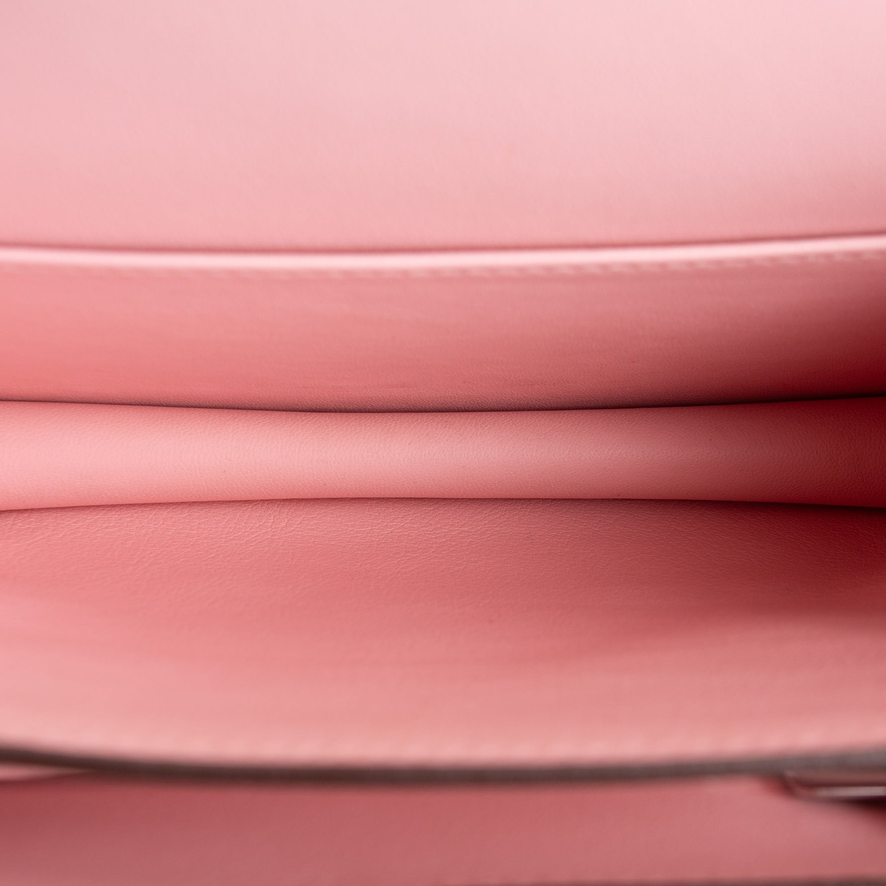 HERMES Chevre Mysore Constance 18 - Rose Sakura