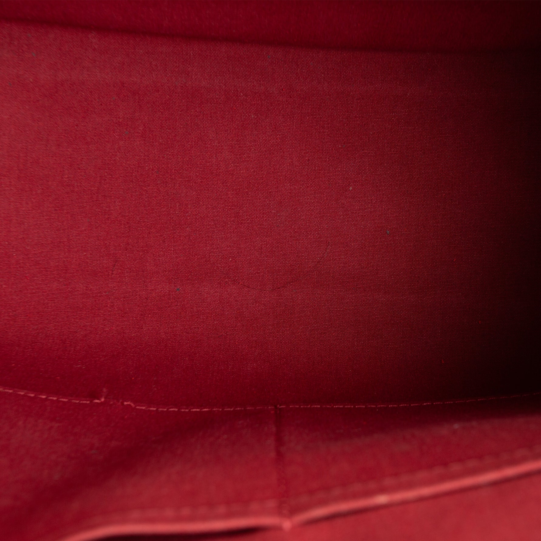 LOUIS VUITTON Epi Brea MM Shoulder Bag - Raspberry Red