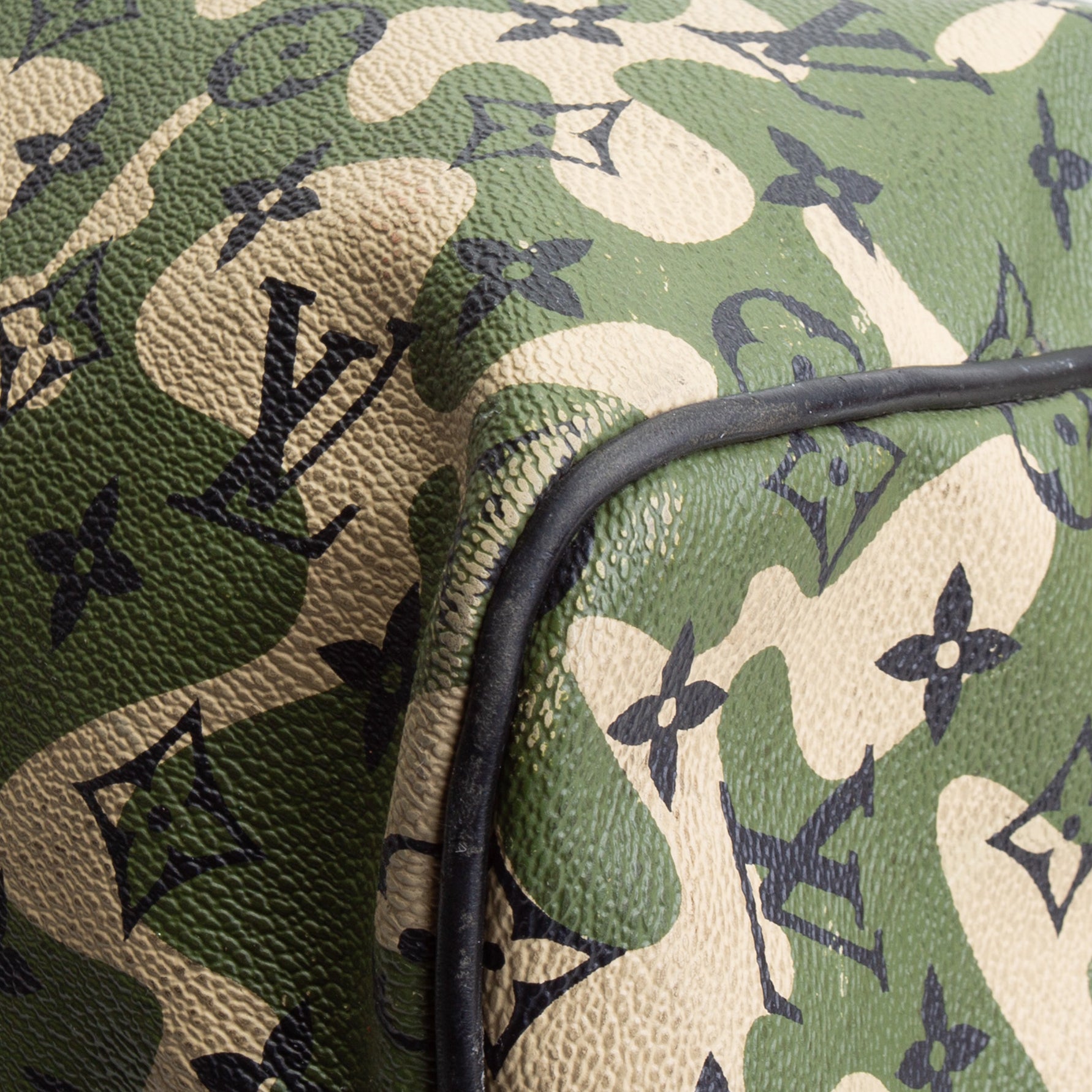 LOUIS VUITTON Monogramouflage Keepall Bandouliere 55