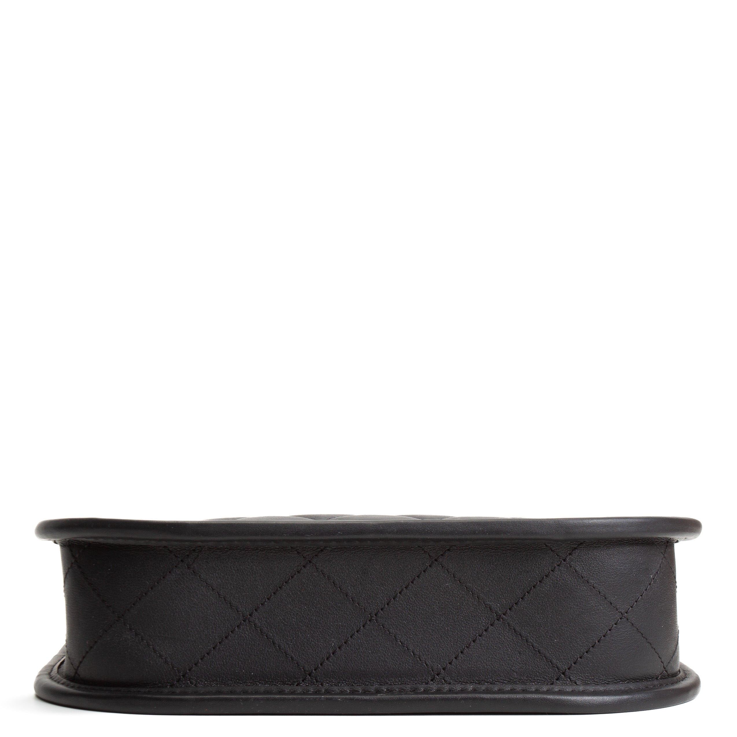 CHANEL Curvy Mood Hobo - Black