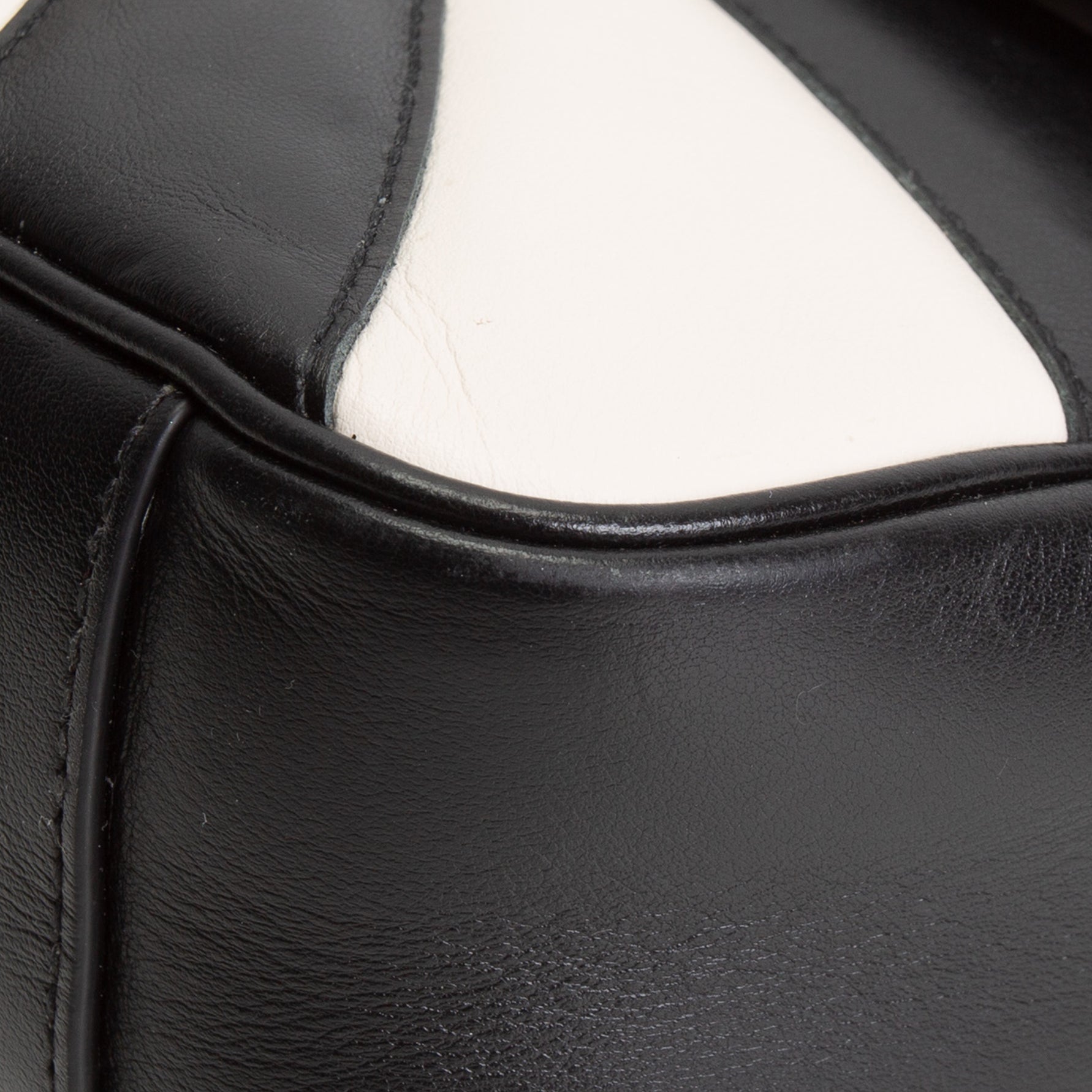 GUCCI Optical Quilted Marmont Shoulder Bag