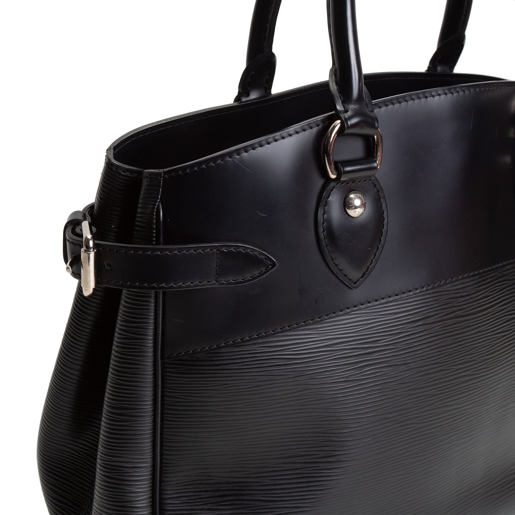 LOUIS VUITTON Epi Leather Passy - Black