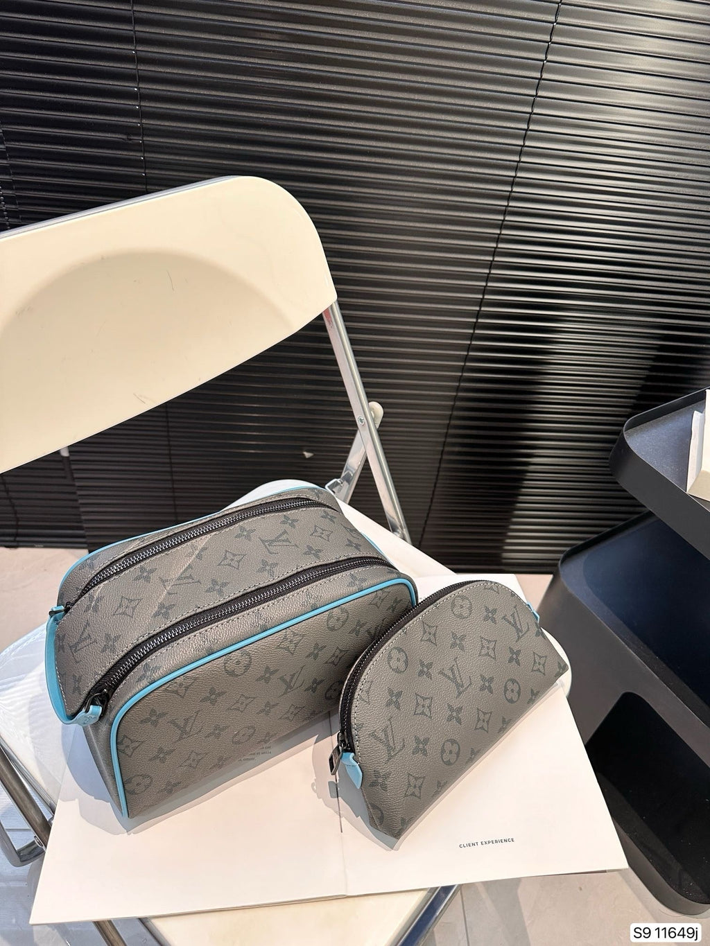 Louis vuitton pouch set