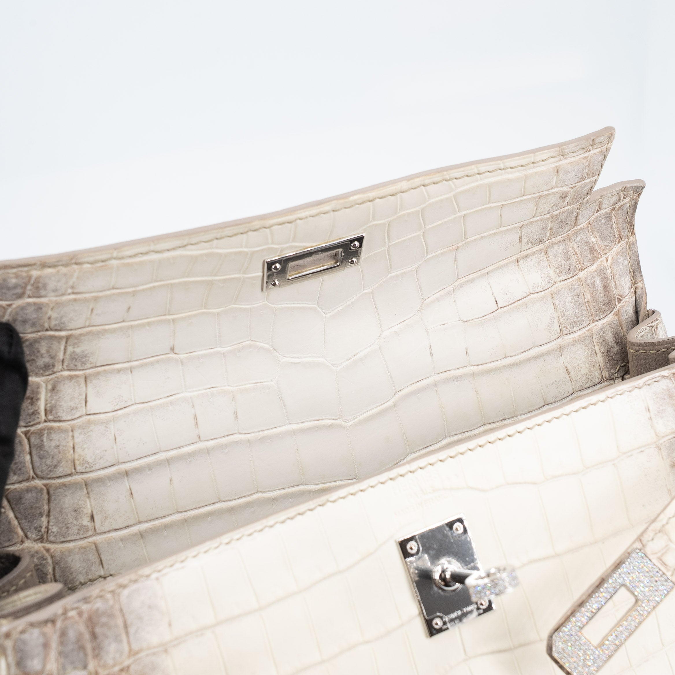 HERMÈS Limited Edition Kelly 25 Himalaya Matte Niloticus Crocodile Diamond White Gold hardware Z (2021)