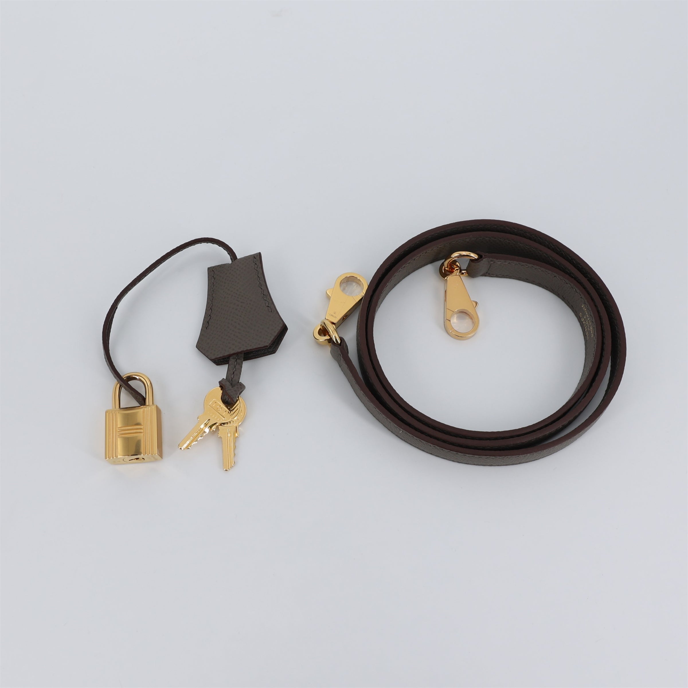 HERMÈS Kelly 25 Sellier Etain (8F) Epsom Gold hardware B (2023)