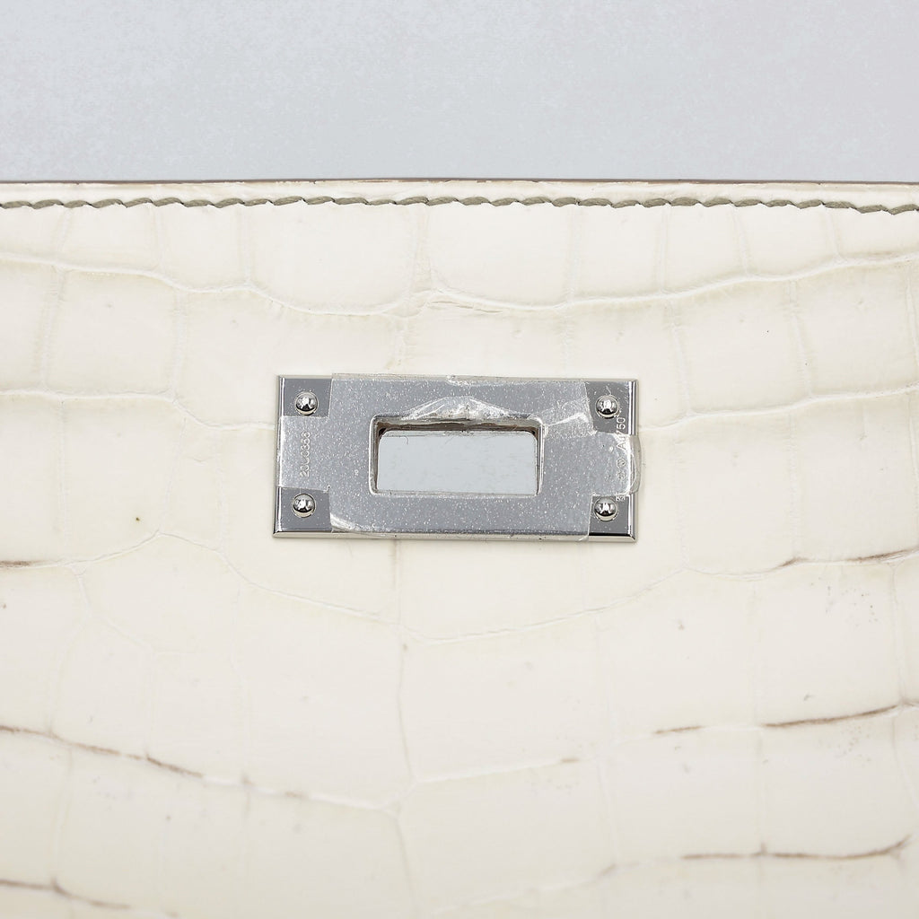 HERMÈS Limited Edition Kelly 28 Himalaya Matte Niloticus Crocodile Diamond White Gold hardware Z (2021)