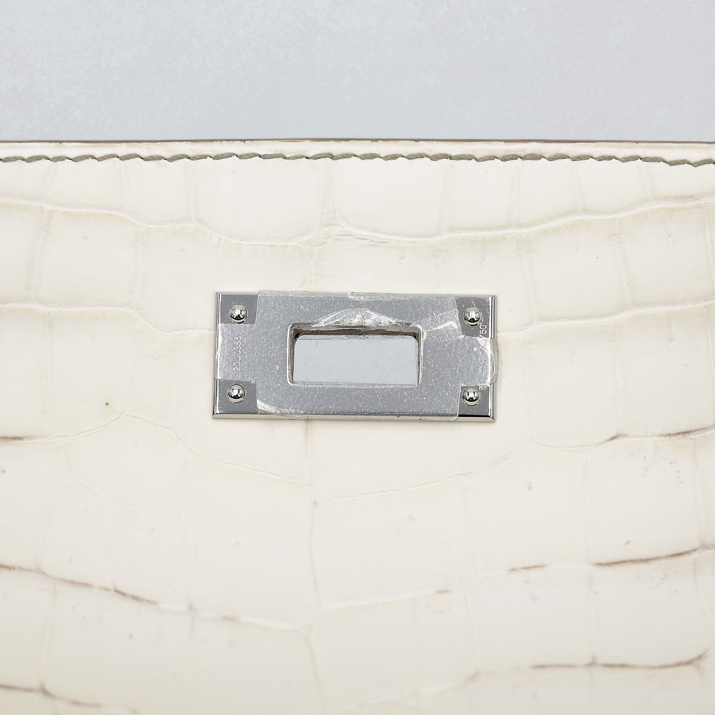 HERMÈS Limited Edition Kelly 28 Himalaya Matte Niloticus Crocodile Diamond White Gold hardware Z (2021)