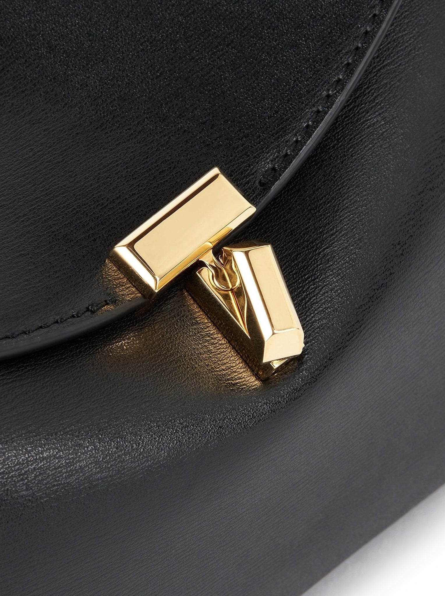 SMOOTH CALFSKIN T-LOCK BAG