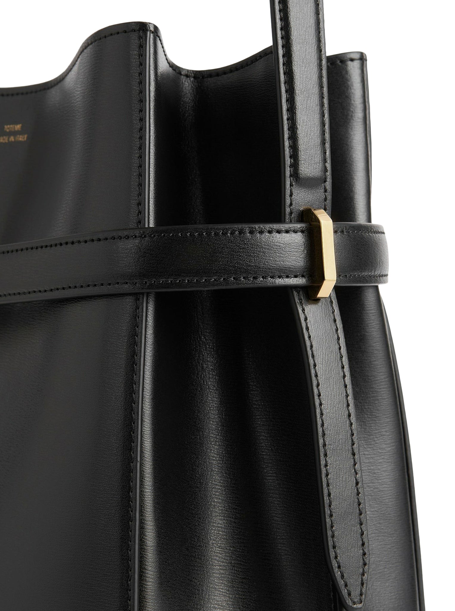 BELTED BUCKET BAG