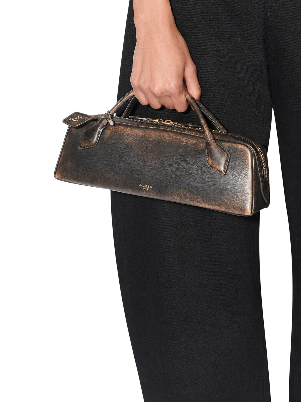 LE TECKEL POUCH IN AGED LEATHER