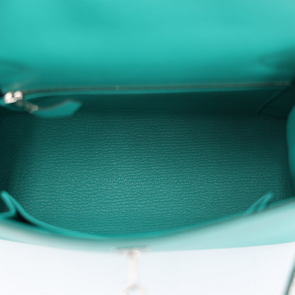 HERMÈS Kelly 25 Sellier Touch Vert Jade (O6) Madame Alligator Palladium hardware W (2024)