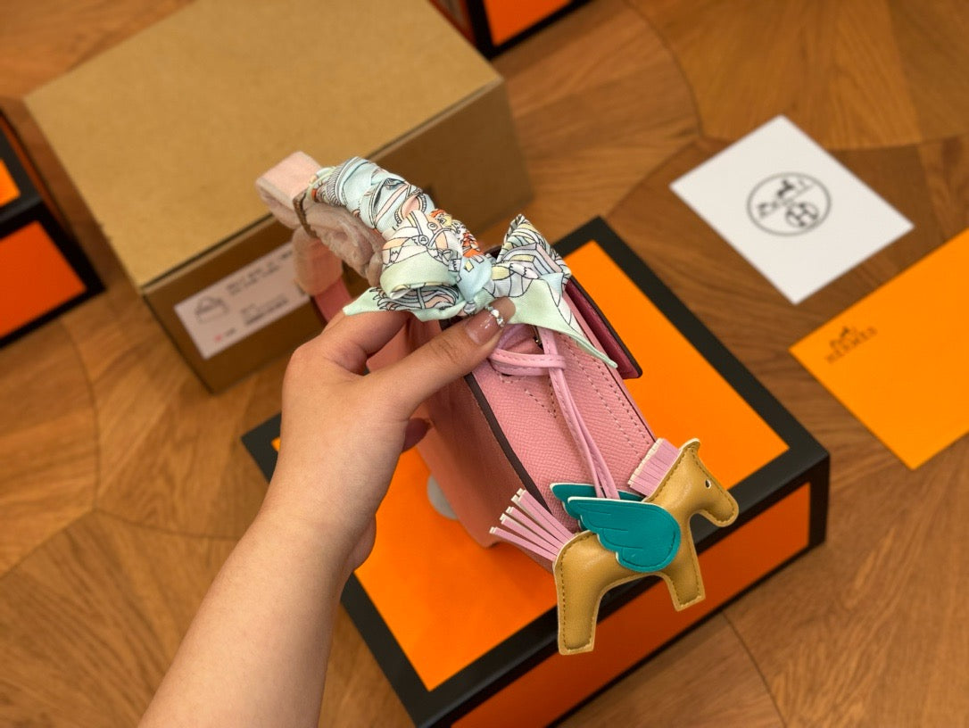 Hermes della handbag