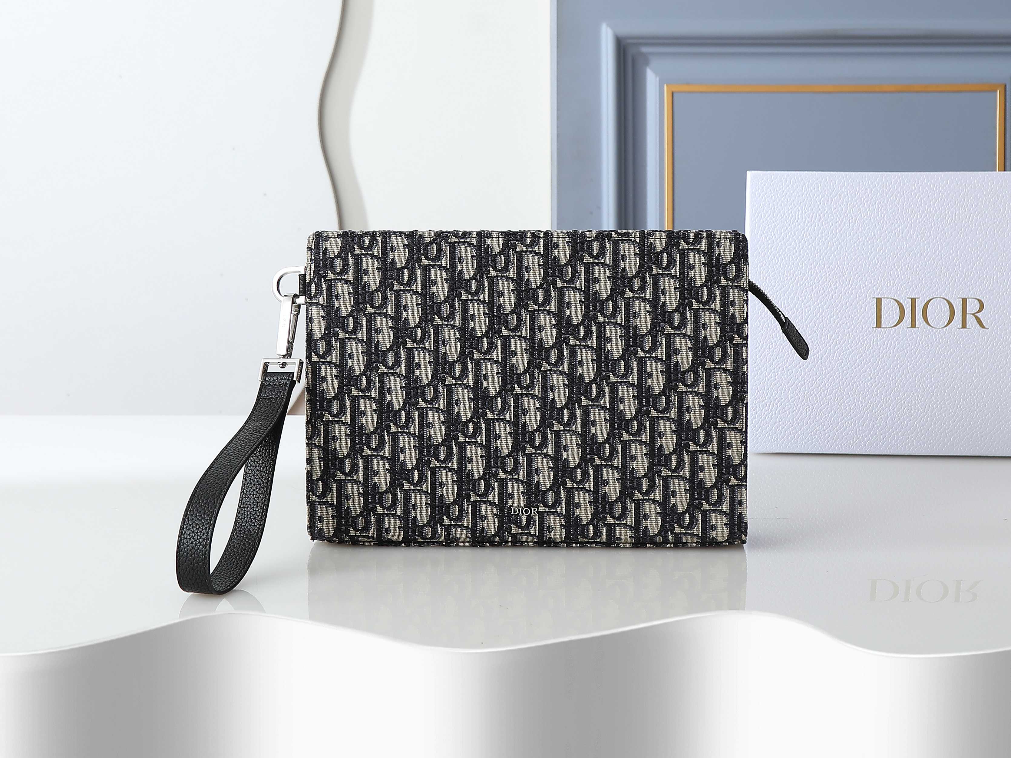 CD pouch latest model
