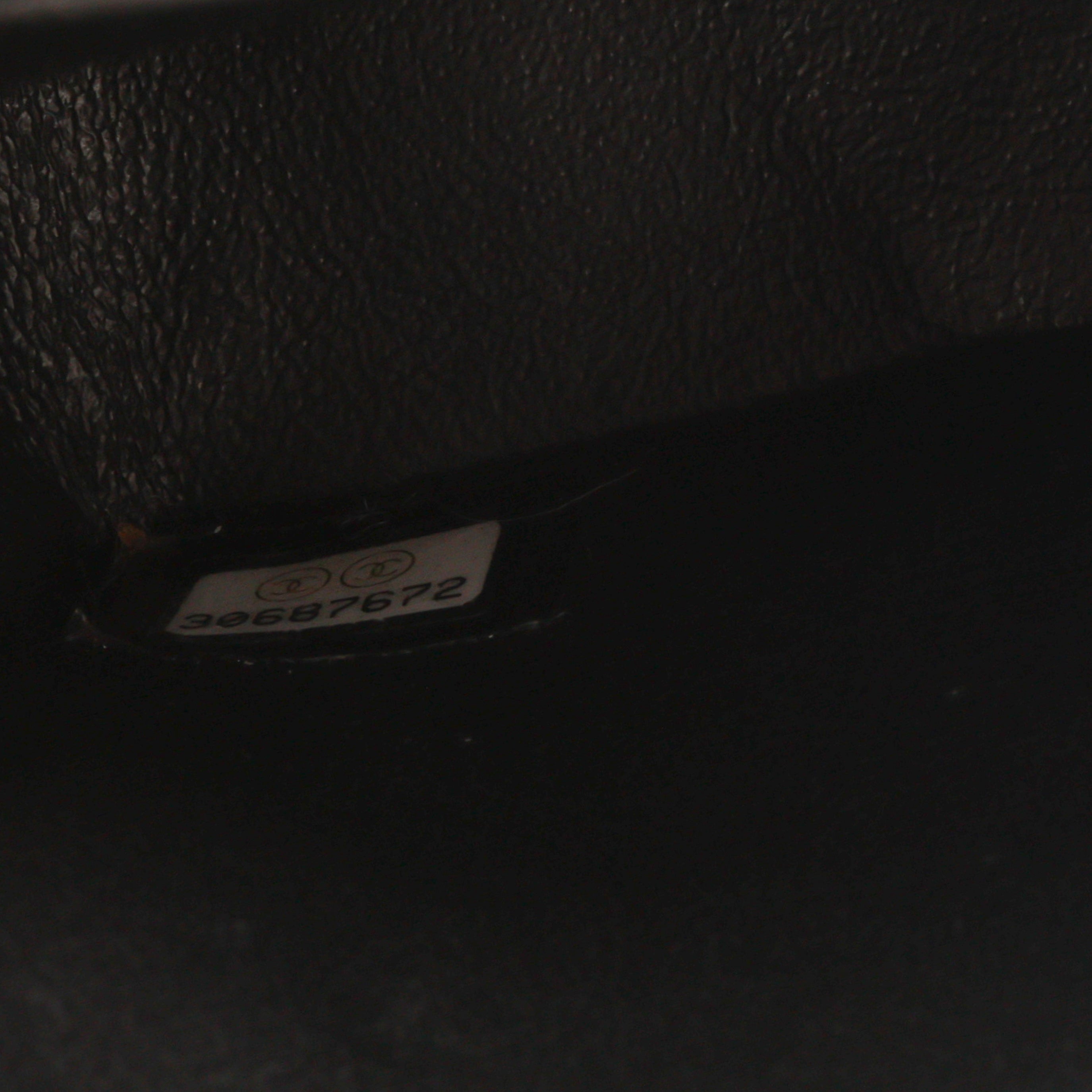 Small Classic Flap