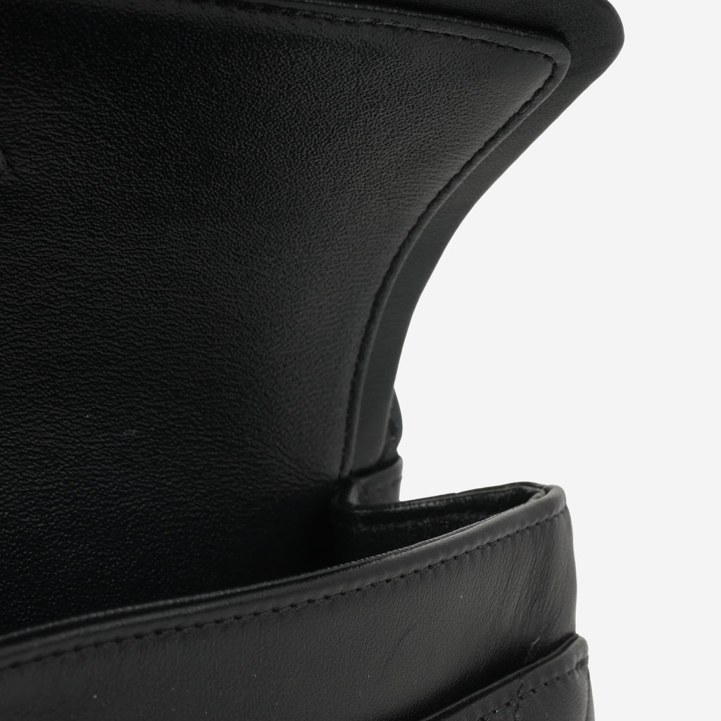 Small Classic Flap
