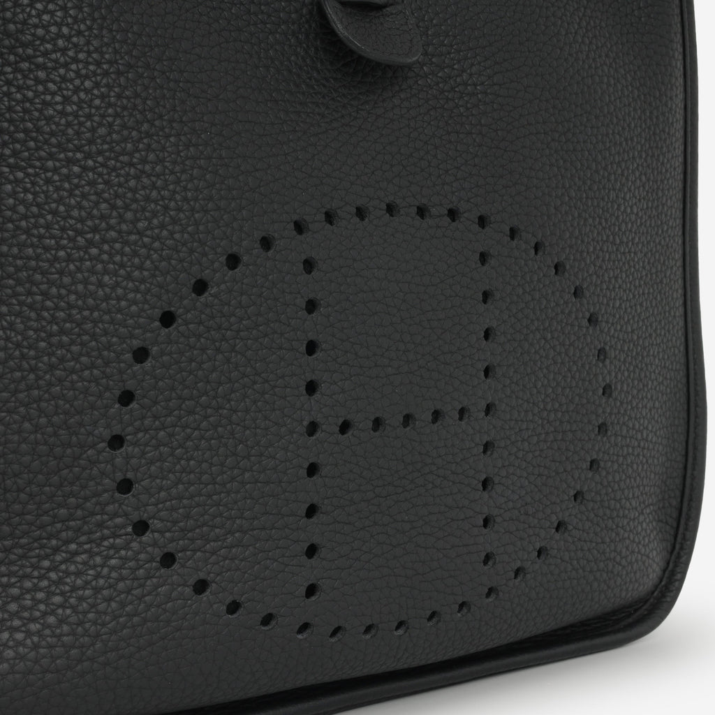 Hermès Evelyne PM - Noir Clemence | Palladium Hardware