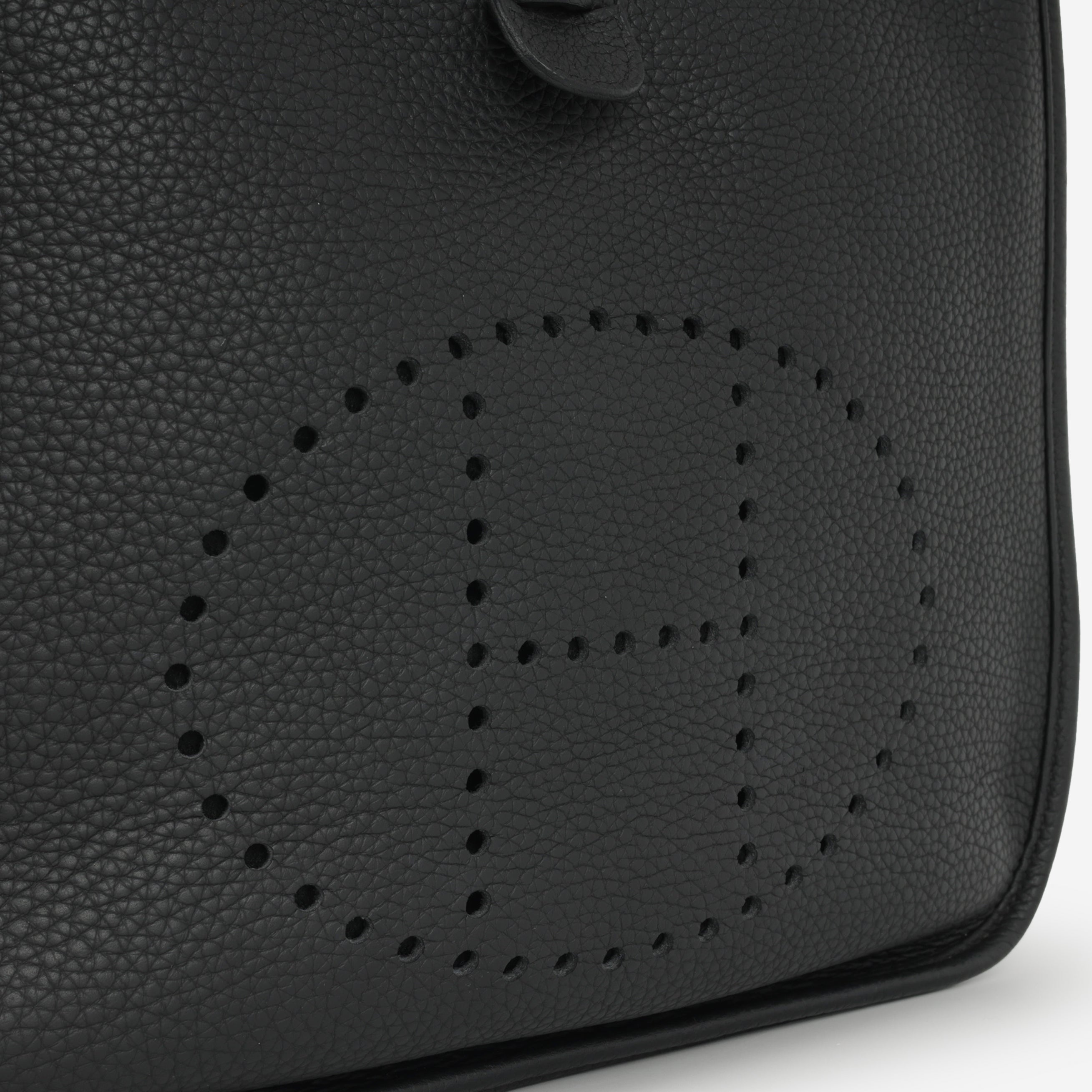 Hermès Evelyne PM - Noir Clemence | Palladium Hardware