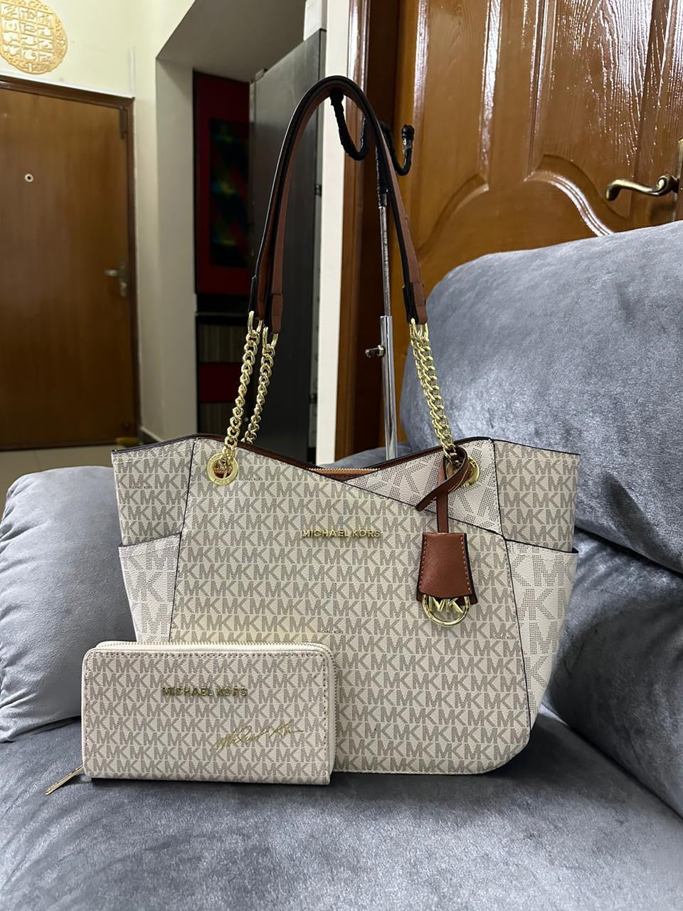 Michael Kors Jet Set Large X chain Logo shoulder tote bag