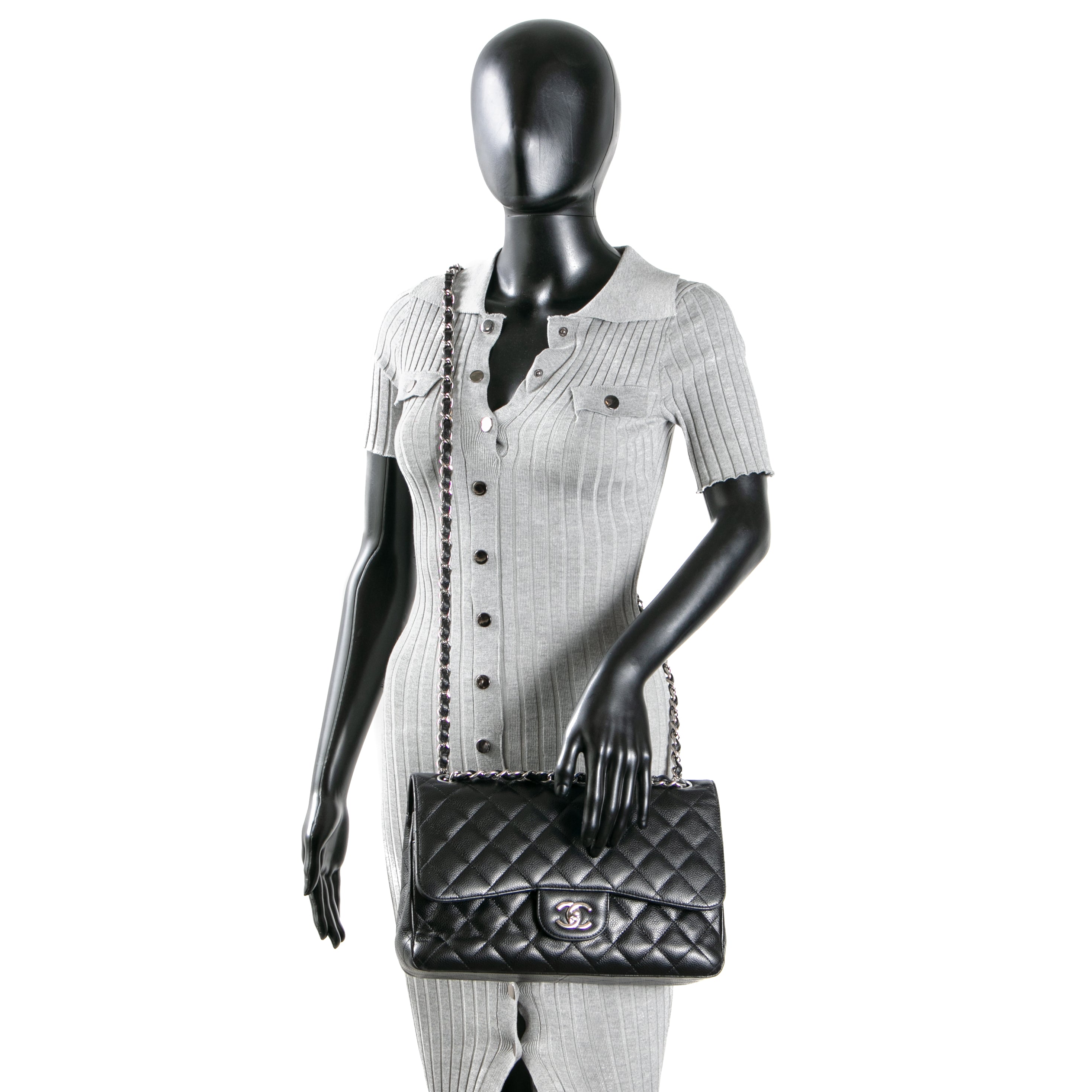 CHANEL Caviar Classic Jumbo Double Flap - Black