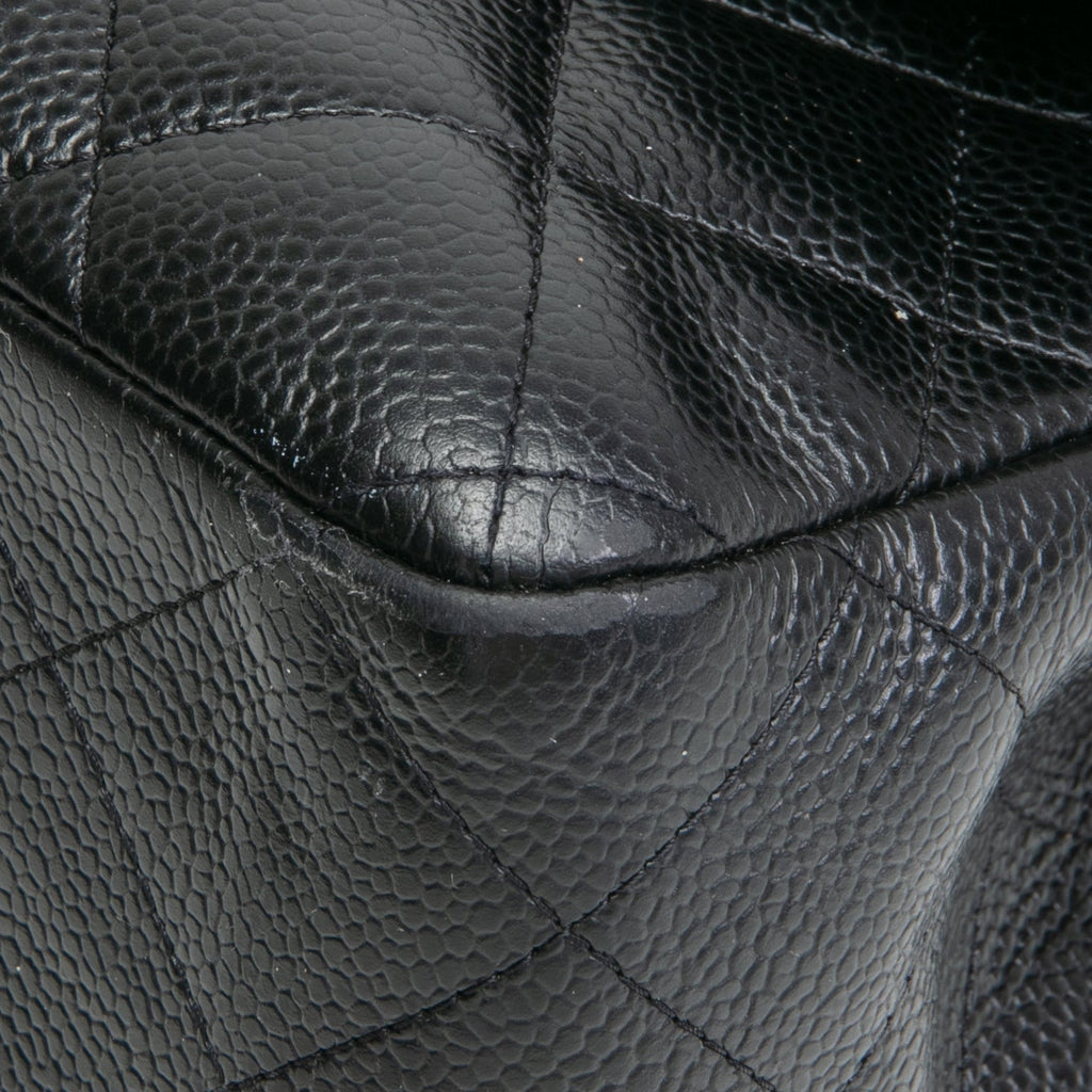 CHANEL Caviar Classic Jumbo Double Flap - Black