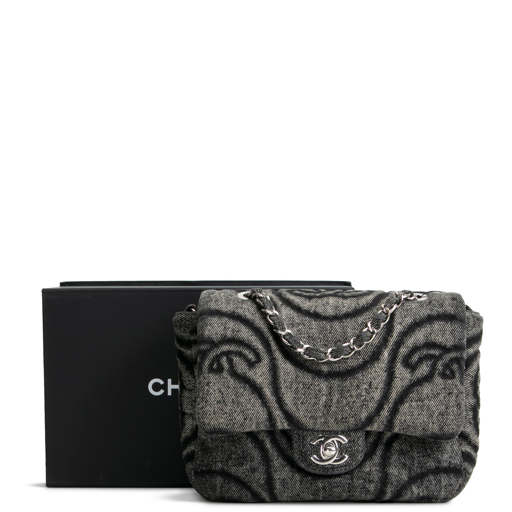 CHANEL CC Denim Wave Flap Bag - Gray
