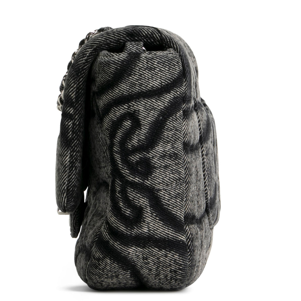 CHANEL CC Denim Wave Flap Bag - Gray