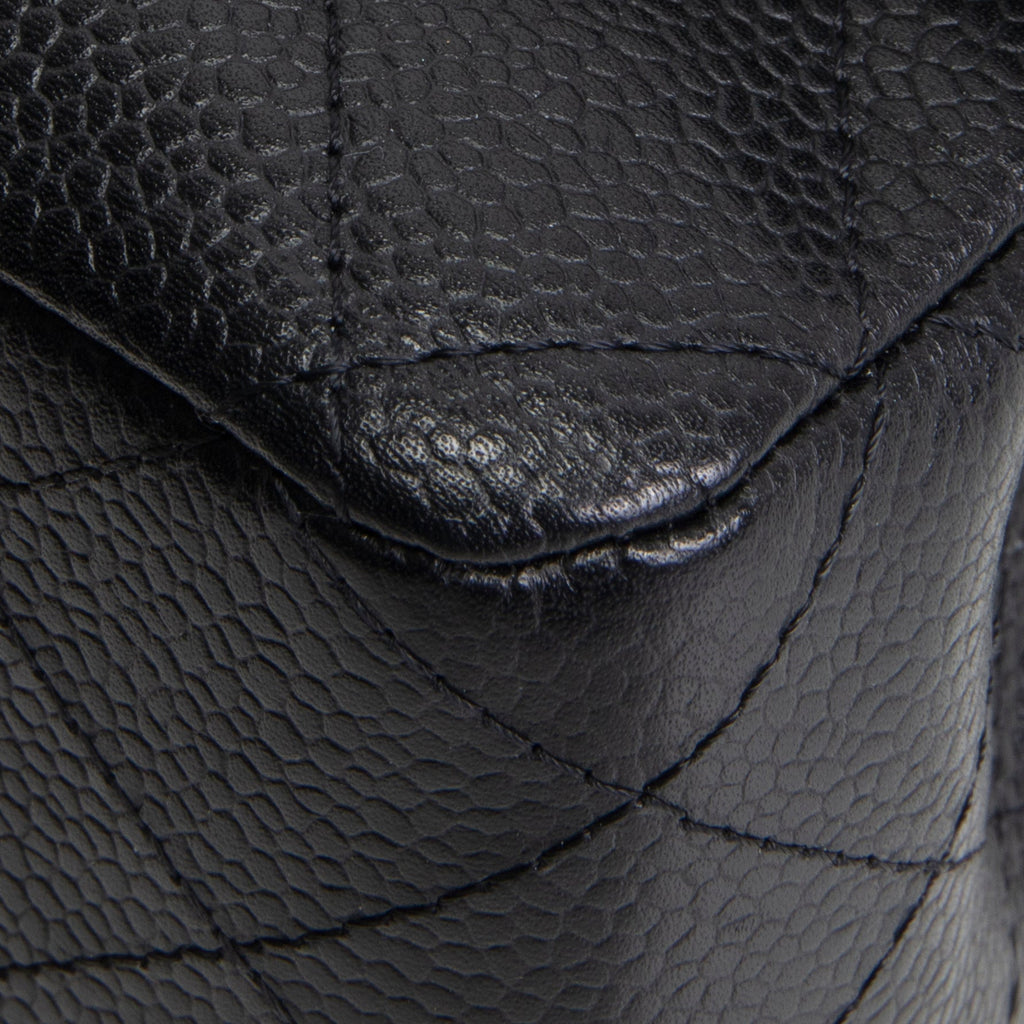 CHANEL Classic Caviar Medium Double Flap - Black