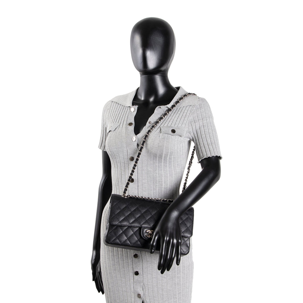 CHANEL Classic Caviar Medium Double Flap - Black