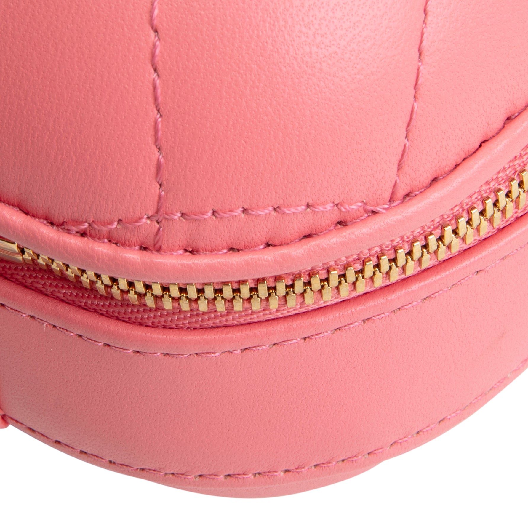 CHANEL CC Bubble Vanity Case