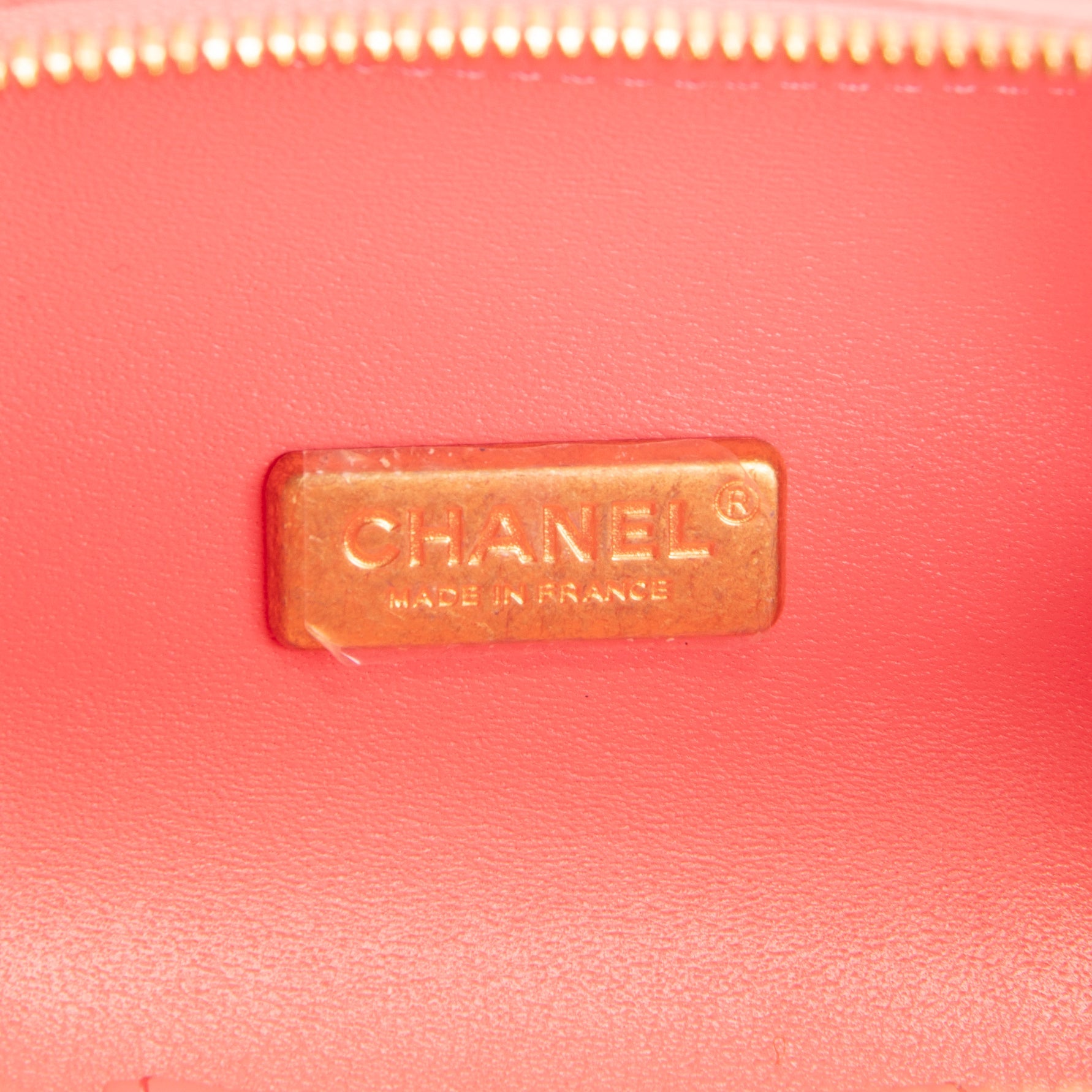 CHANEL CC Bubble Vanity Case