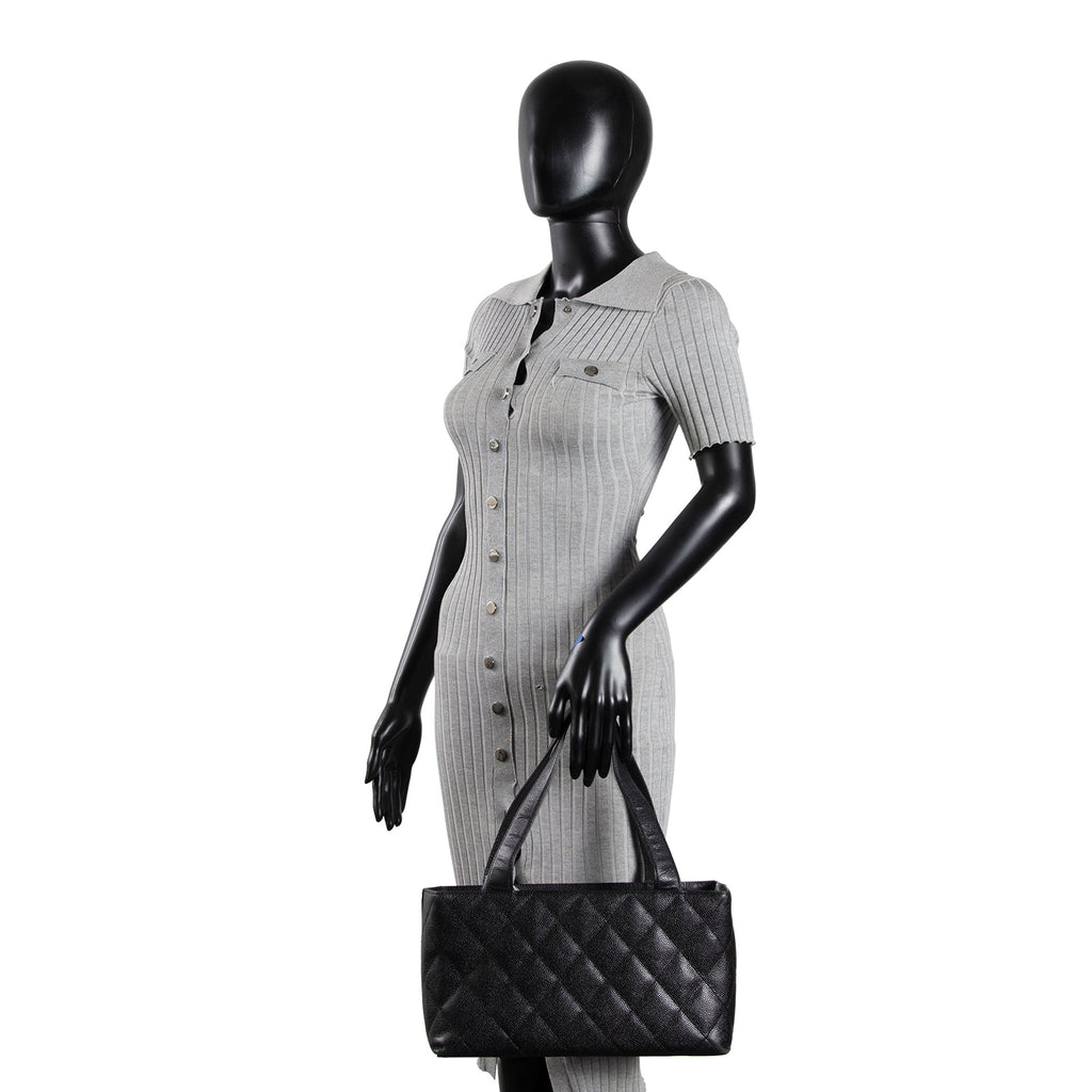 CHANEL Vintage Caviar CC Tote - Black
