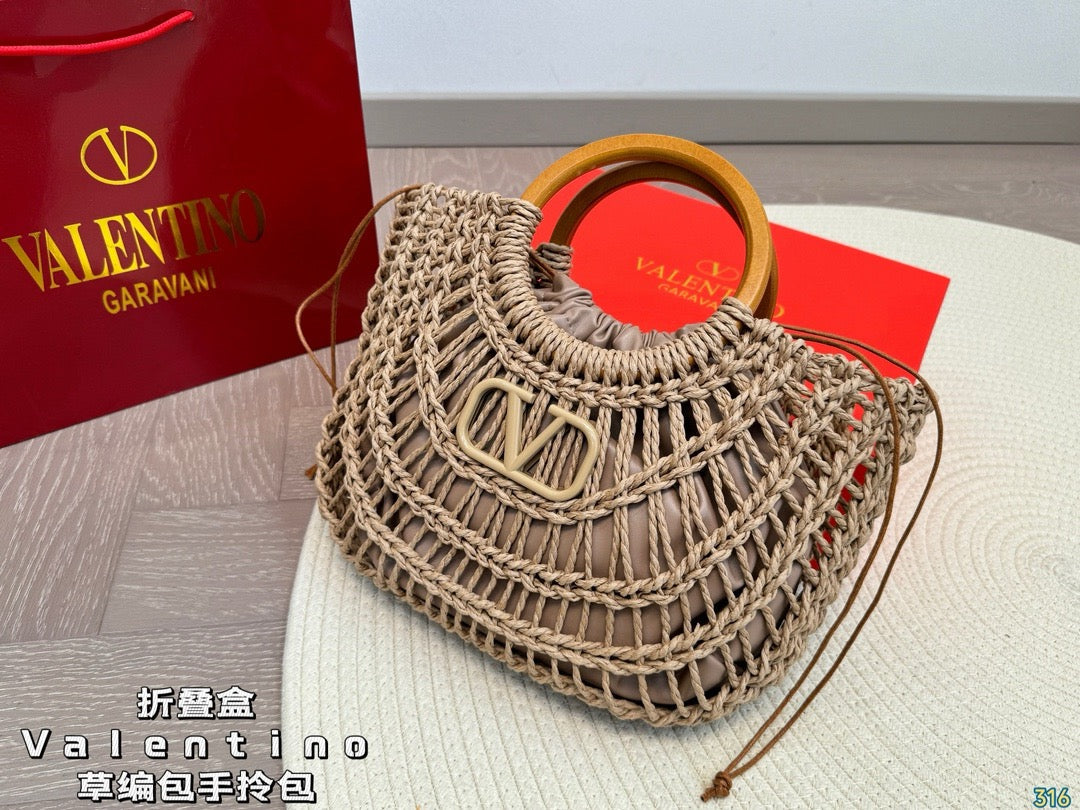 Valentino Shoulder loco handbag