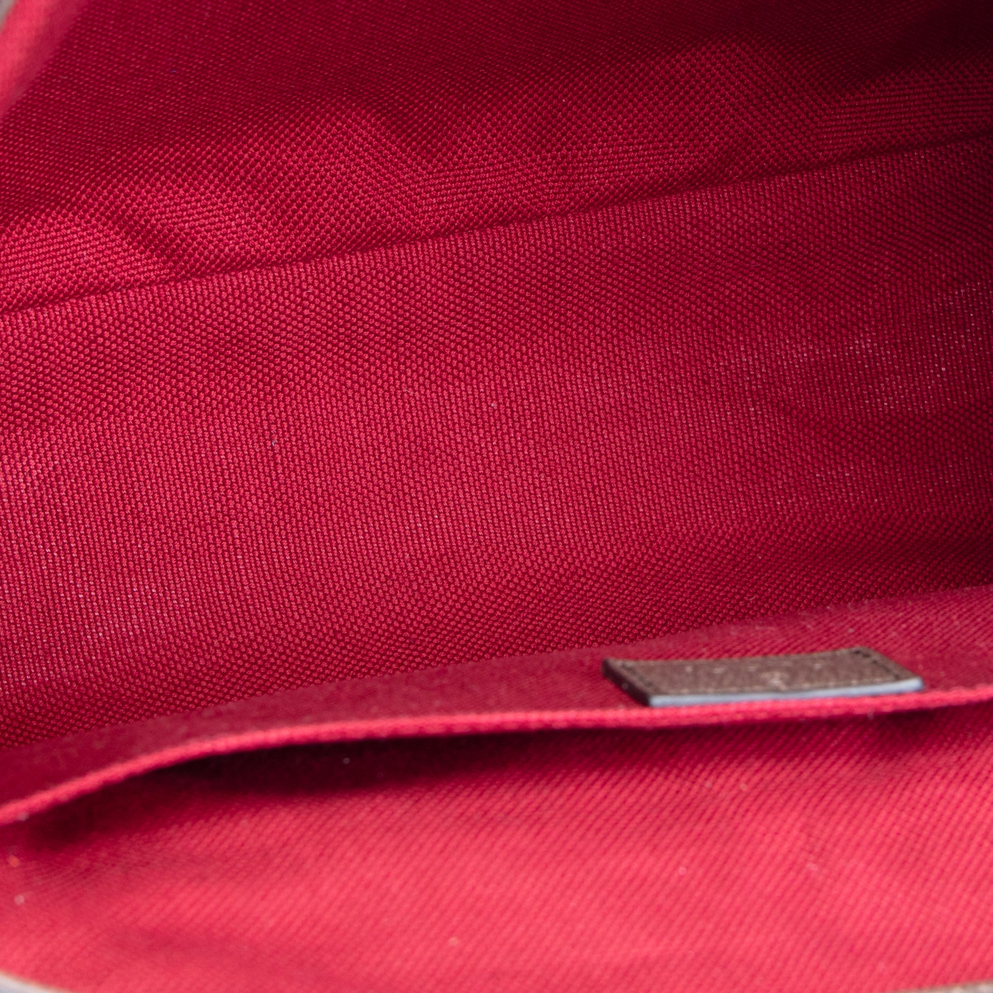 GUCCI GG Supreme Messenger