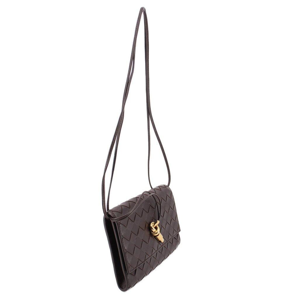 BOTTEGA VENETA ANDIAMO POUCH CROSSBODYS CHOCOLATE