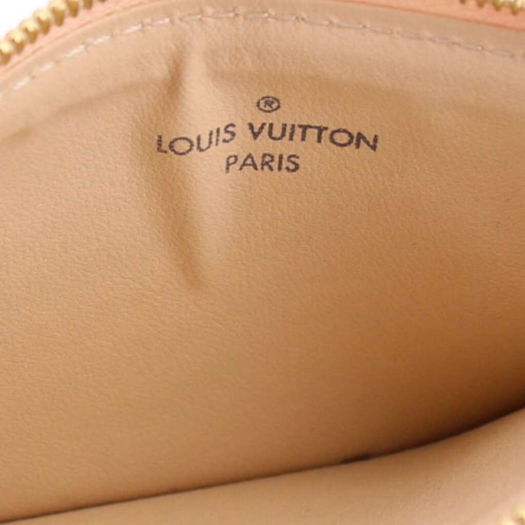 LOUIS VUITTON DAMIER POUCHES WHITE