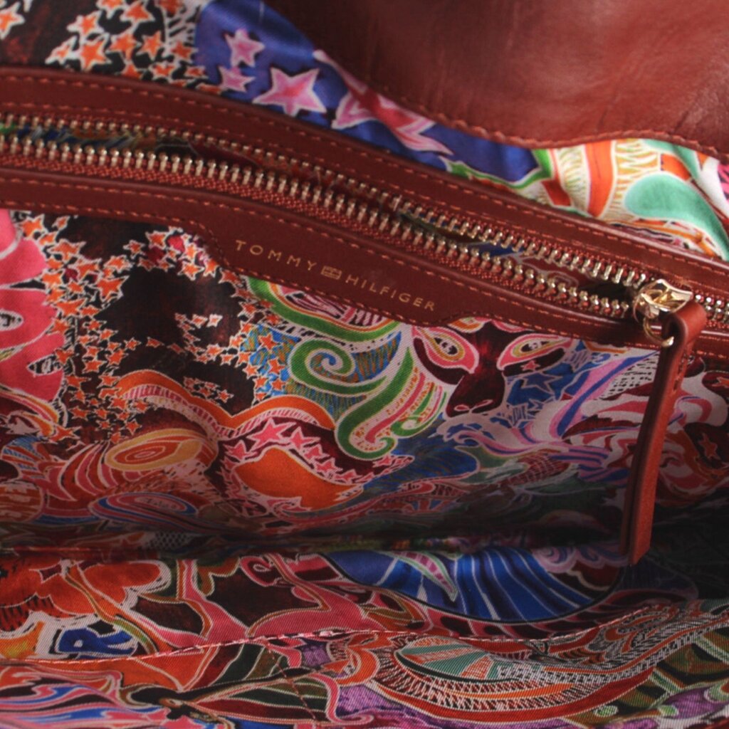 TOMMY HILFIGER X ZENDAYA POUCHES MAHOGANY