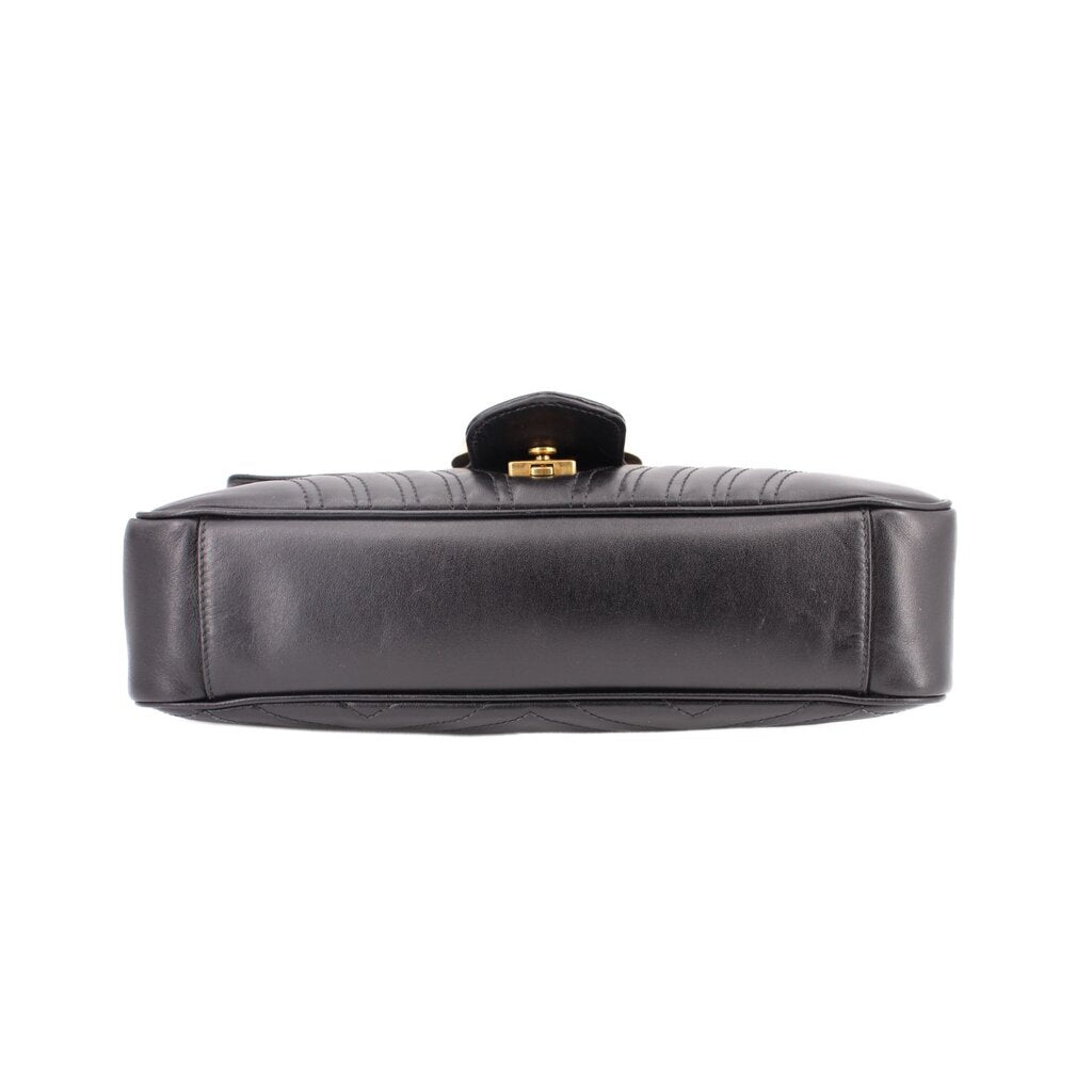 GUCCI MEDIUM MARMONT SHOULDER BAGS BLACK