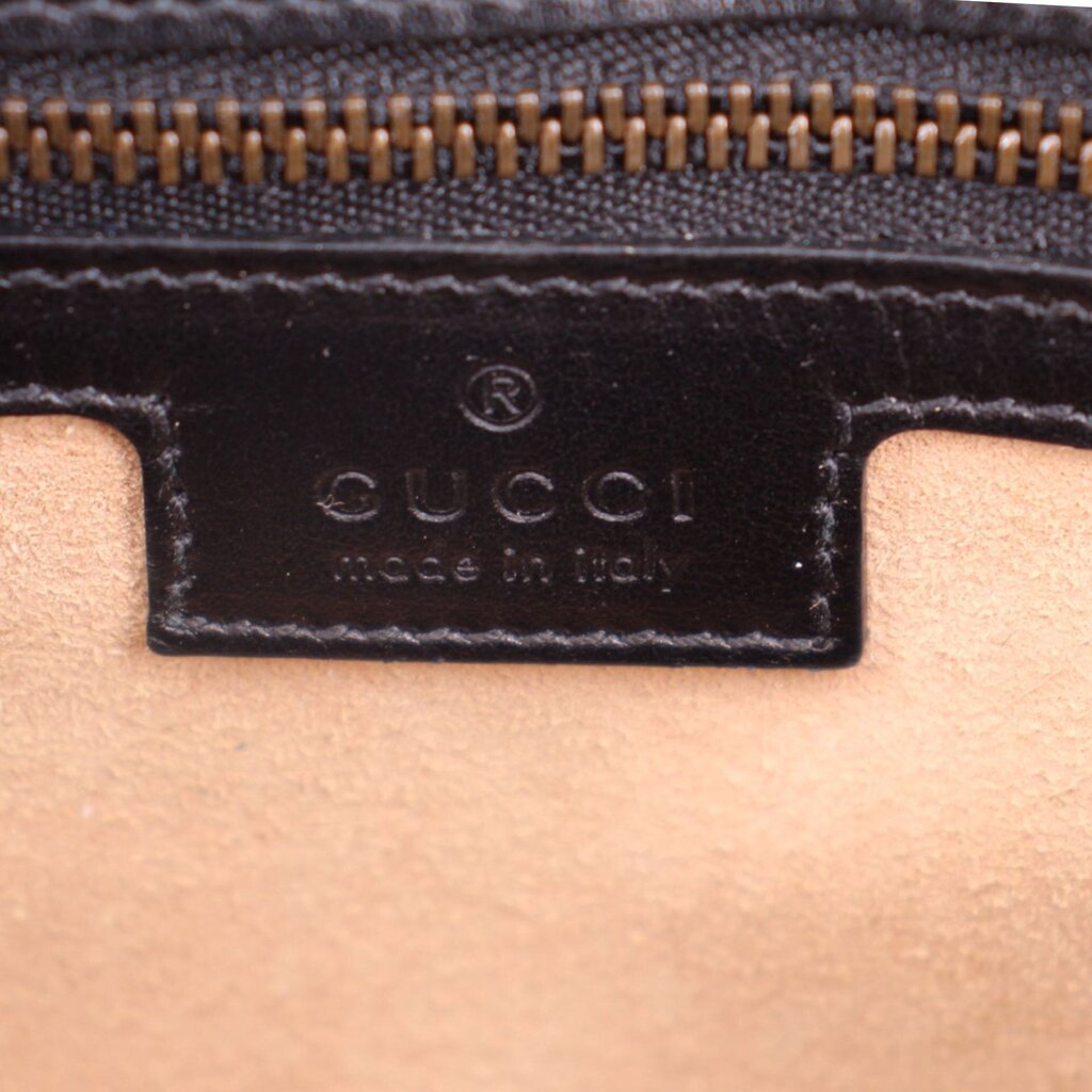 GUCCI MEDIUM MARMONT SHOULDER BAGS BLACK