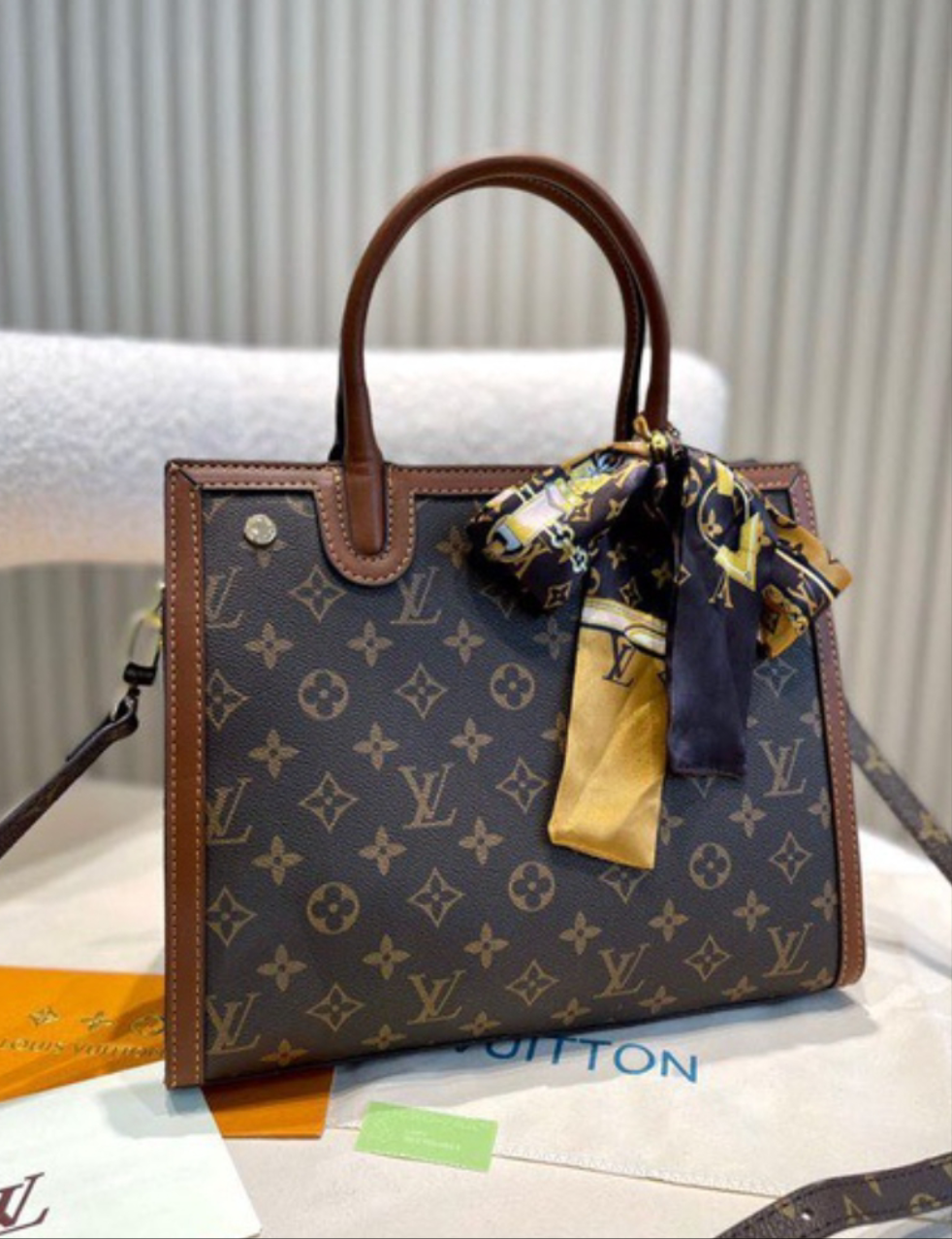Lv Louis Vuitton Vintage bag