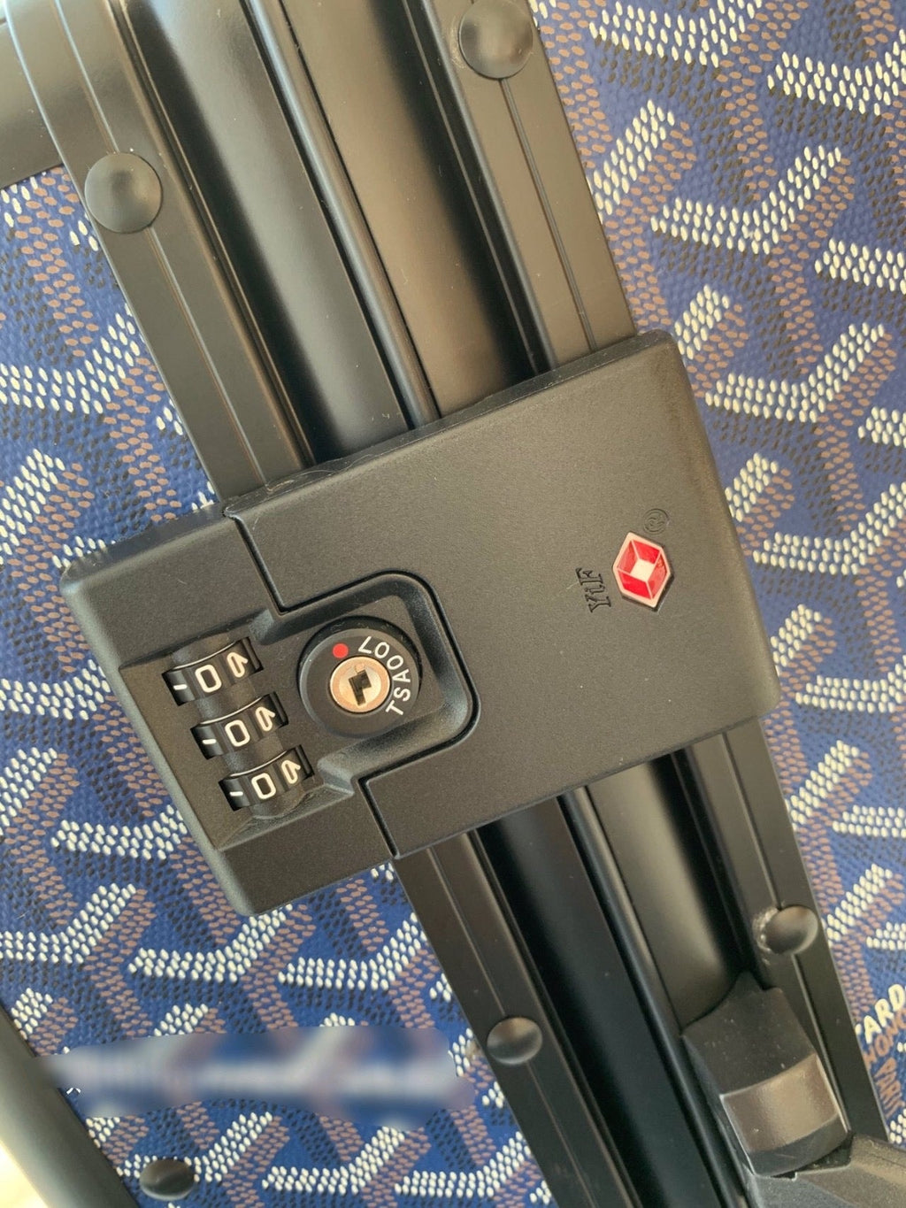 Goyrd Suitcase Limited edition